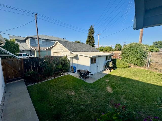 Detail Gallery Image 13 of 18 For 1158 Sunrise Ave, Modesto,  CA 95350 - 2 Beds | 2 Baths