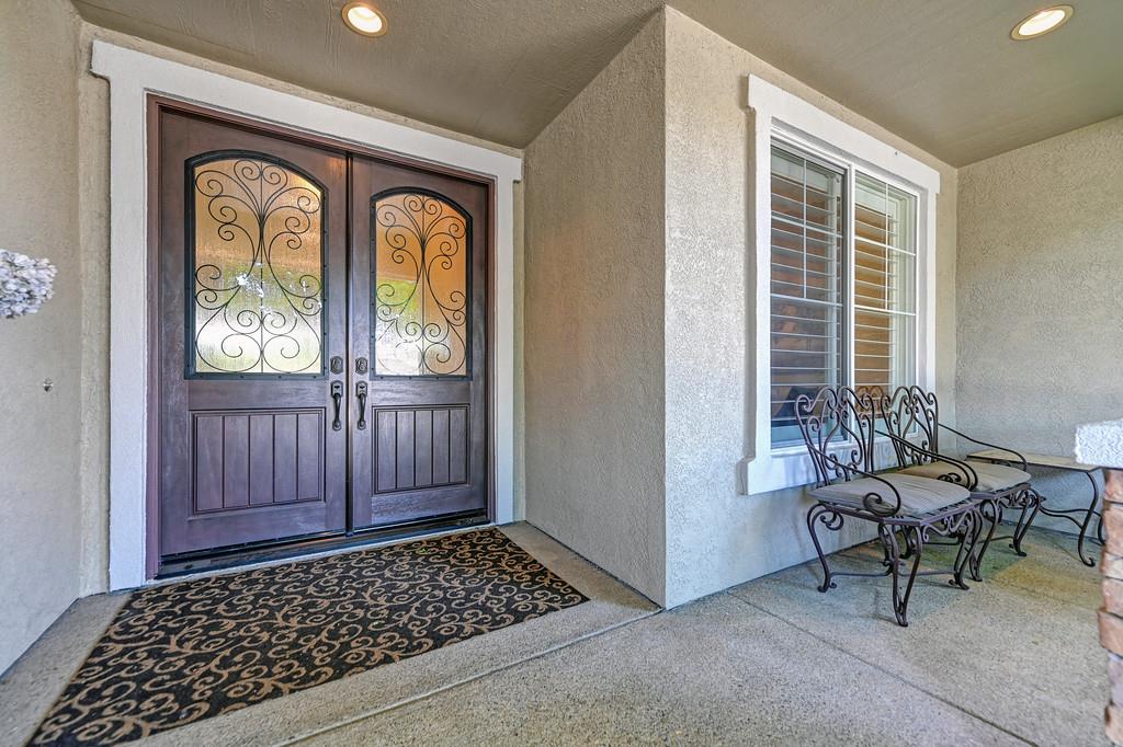Tahoe Vista Drive, Rocklin, California image 5