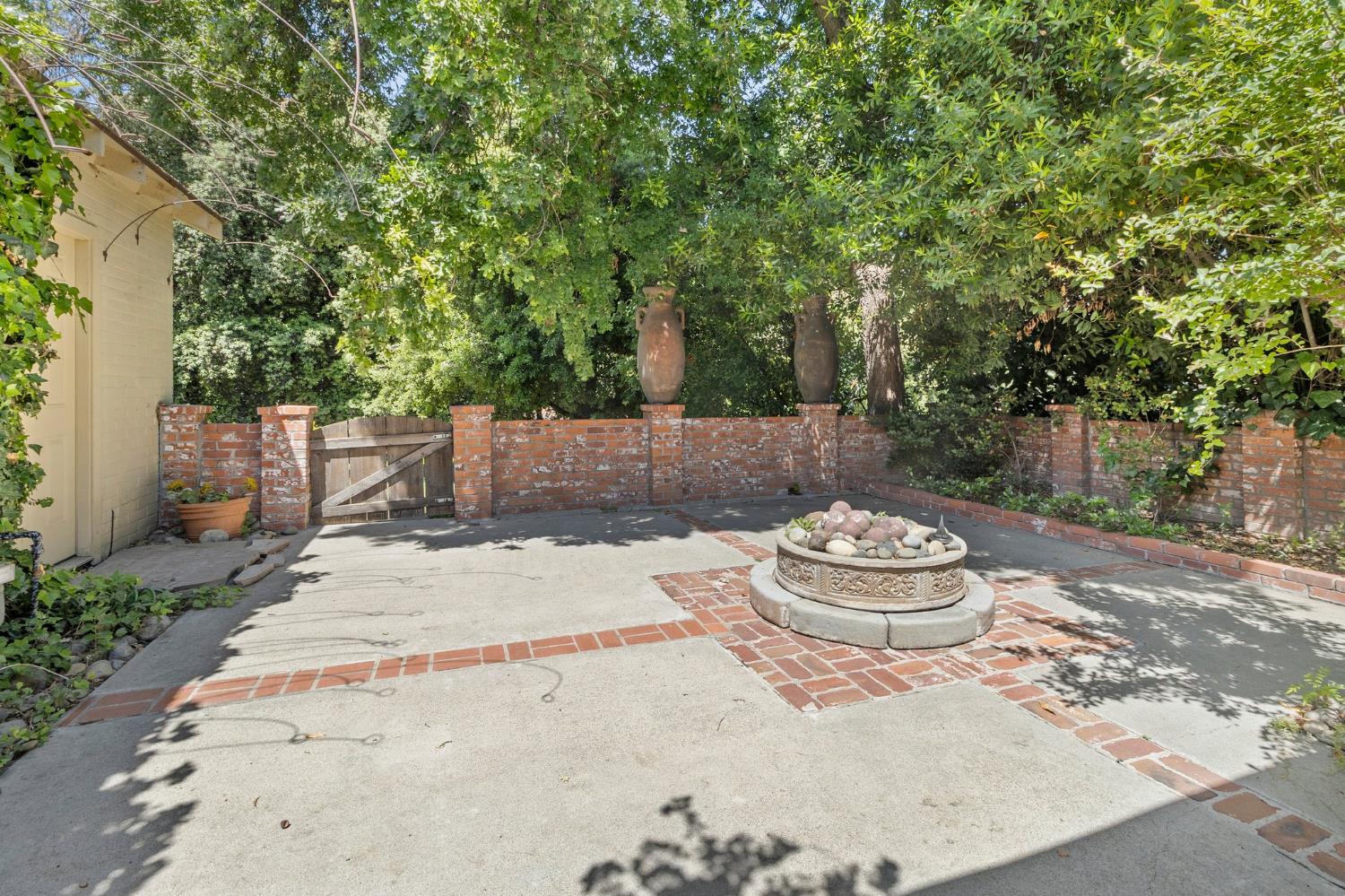 Detail Gallery Image 51 of 58 For 300 El Rio Ave, Modesto,  CA 95354 - 5 Beds | 3 Baths