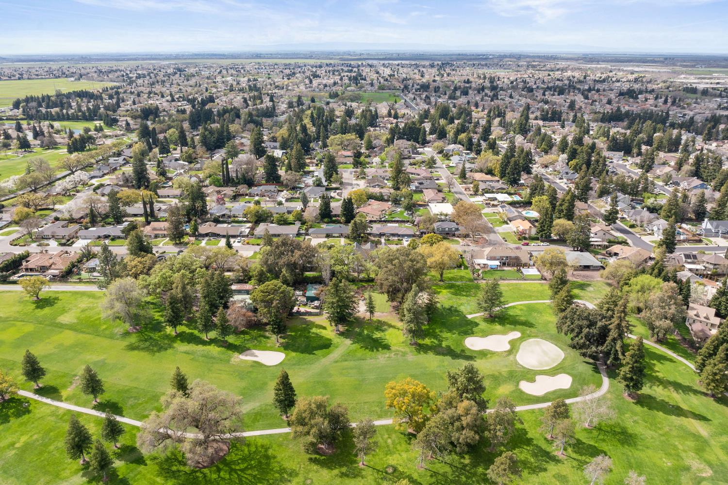 Detail Gallery Image 85 of 93 For 9425 S Wales Way, Elk Grove,  CA 95758 - 5 Beds | 5/1 Baths