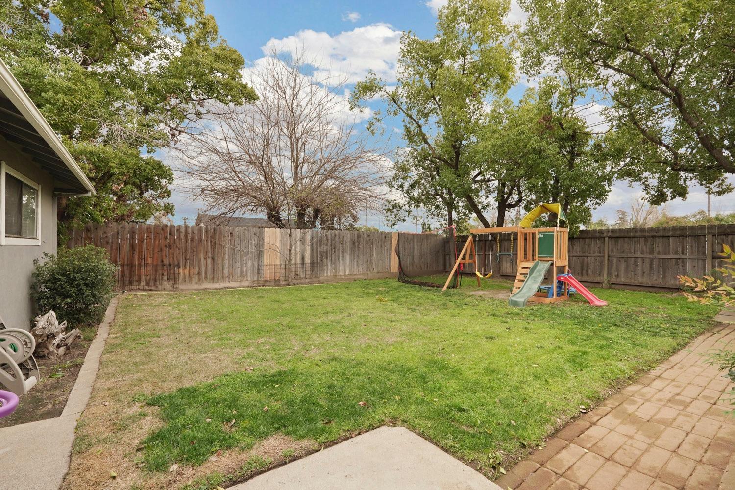 Detail Gallery Image 38 of 42 For 1118 Hawthorne Ave, Modesto,  CA 95350 - 3 Beds | 2 Baths