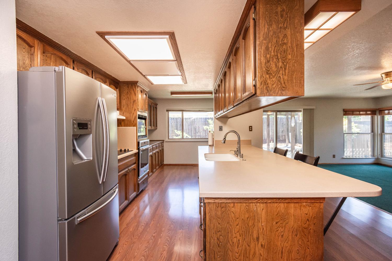 Detail Gallery Image 15 of 65 For 5612 Jolly Ct, Fair Oaks,  CA 95628 - 3 Beds | 2 Baths
