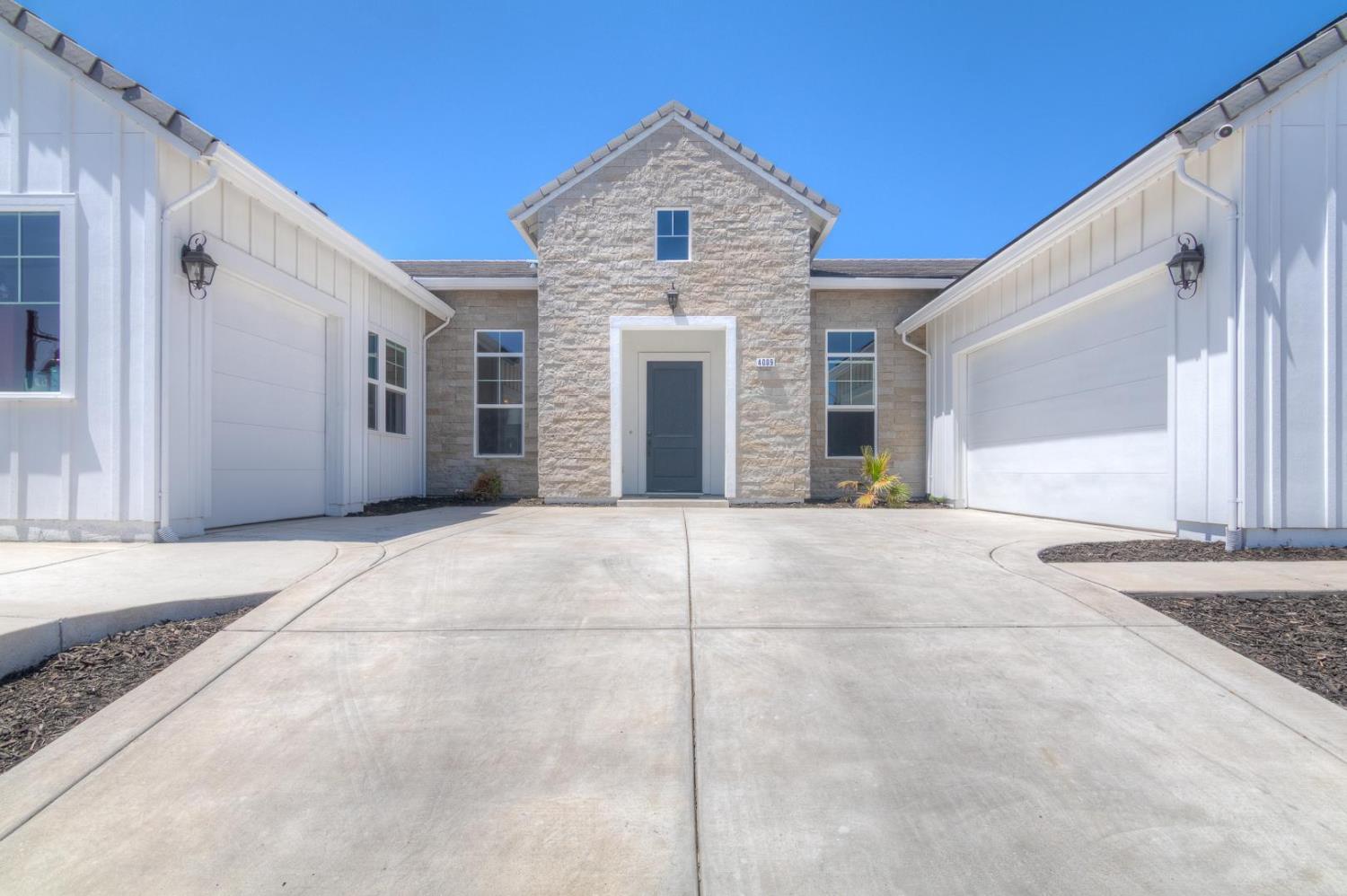 Detail Gallery Image 7 of 81 For 4009 Whitney Vista Ln, Rocklin,  CA 95677 - 4 Beds | 4/1 Baths