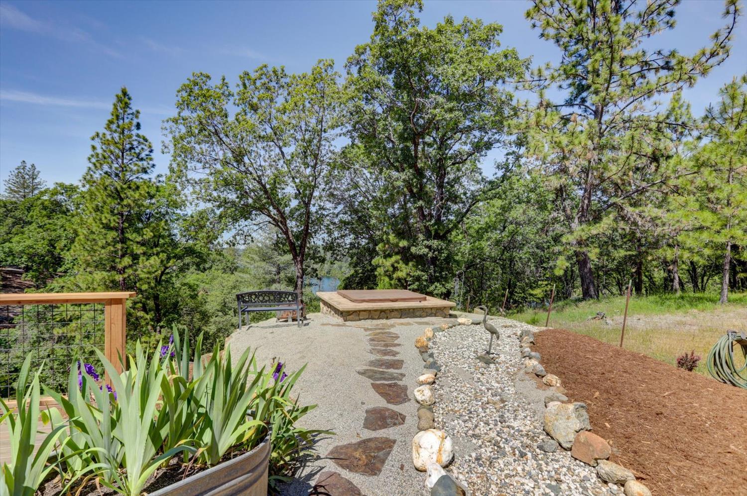 Detail Gallery Image 6 of 88 For 2500 N Lakewood Dr, Meadow Vista,  CA 95722 - 3 Beds | 2/1 Baths