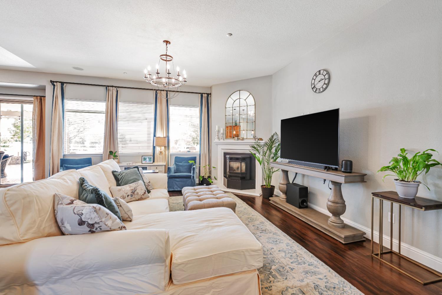 Detail Gallery Image 8 of 65 For 12760 Riding Trail Dr, Wilton,  CA 95693 - 3 Beds | 2 Baths