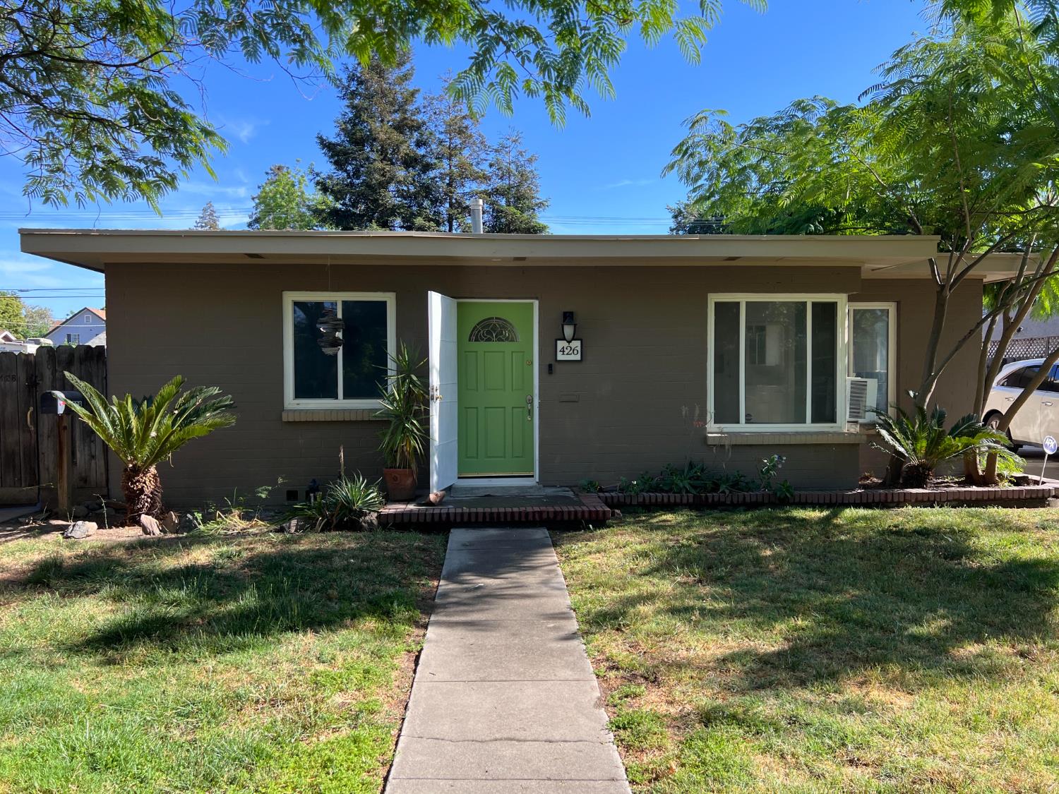 Detail Gallery Image 1 of 23 For 426 Flower St, Turlock,  CA 95380 - – Beds | – Baths