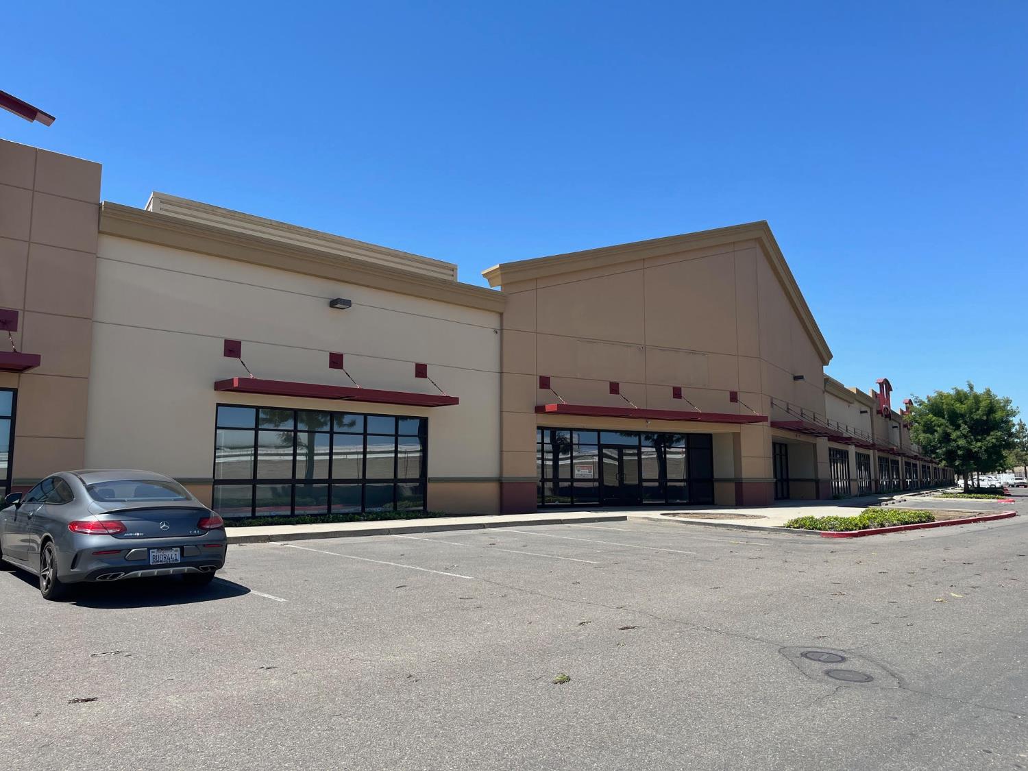 Detail Gallery Image 3 of 48 For 1475 Moffat Blvd #15,  Manteca,  CA 95336 - – Beds | – Baths