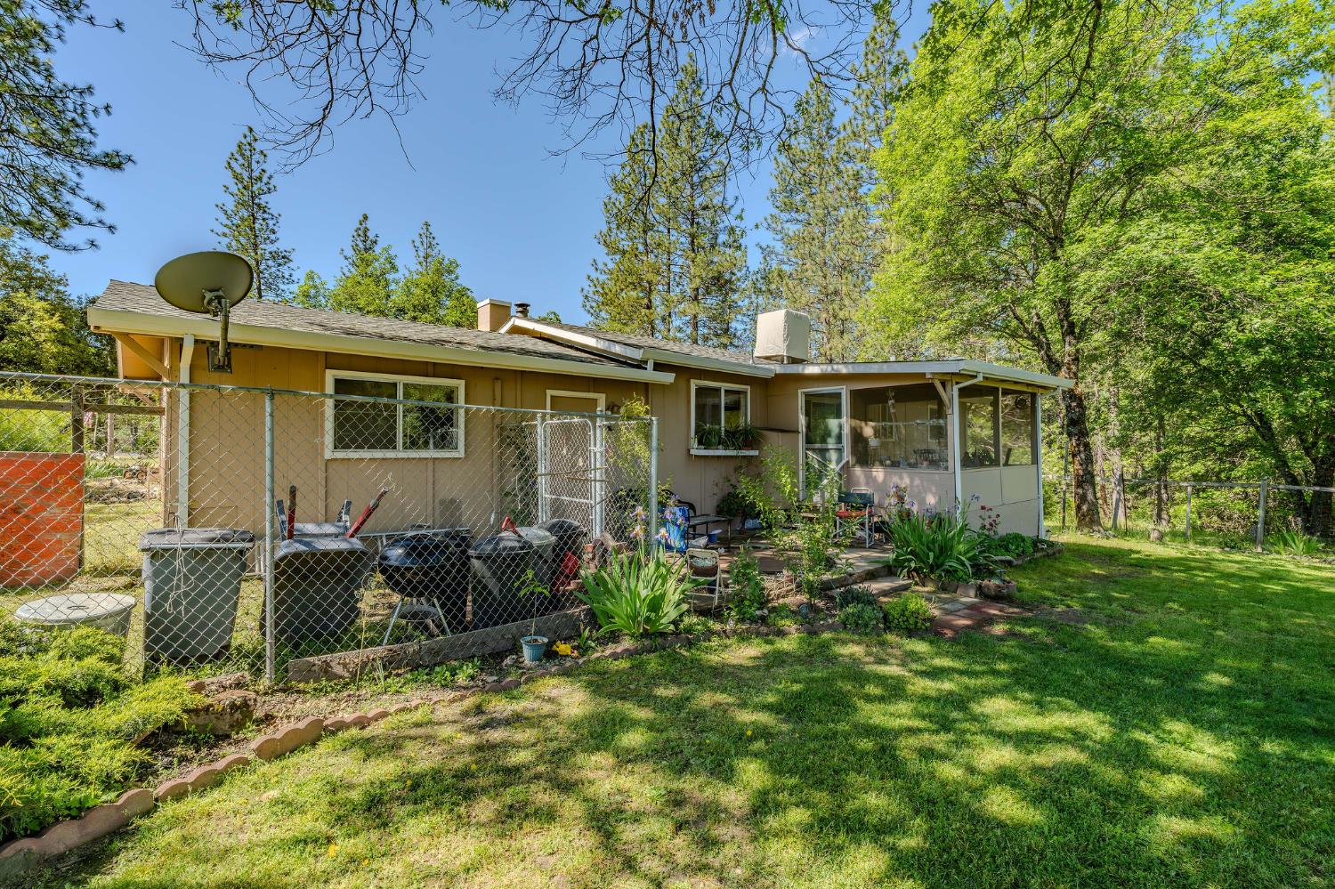 Detail Gallery Image 8 of 40 For 1470 Meredith Lane, Rail Road Flat,  CA 95248 - 2 Beds | 2 Baths