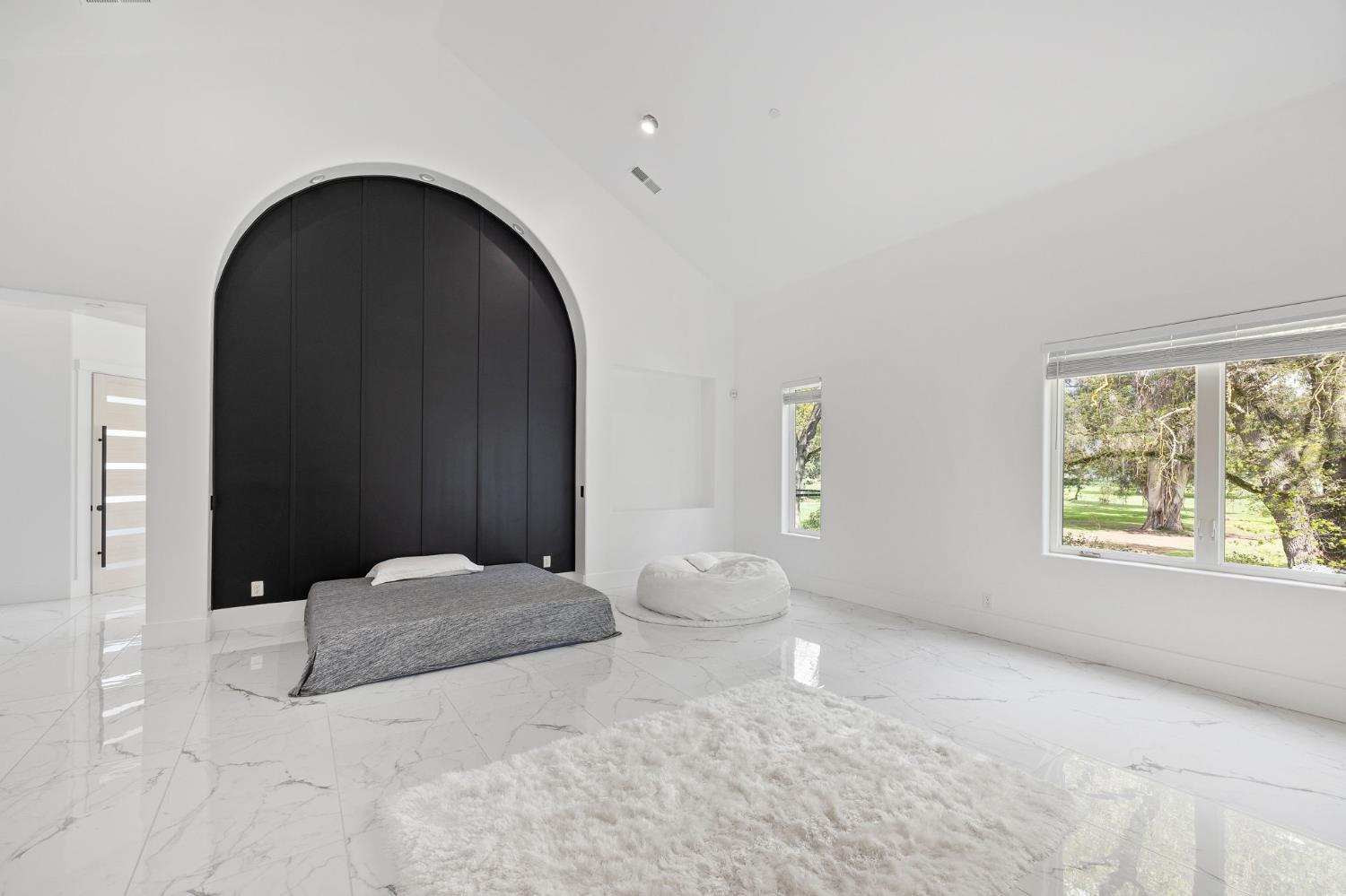 Detail Gallery Image 42 of 93 For 9425 S Wales Way, Elk Grove,  CA 95758 - 5 Beds | 5/1 Baths