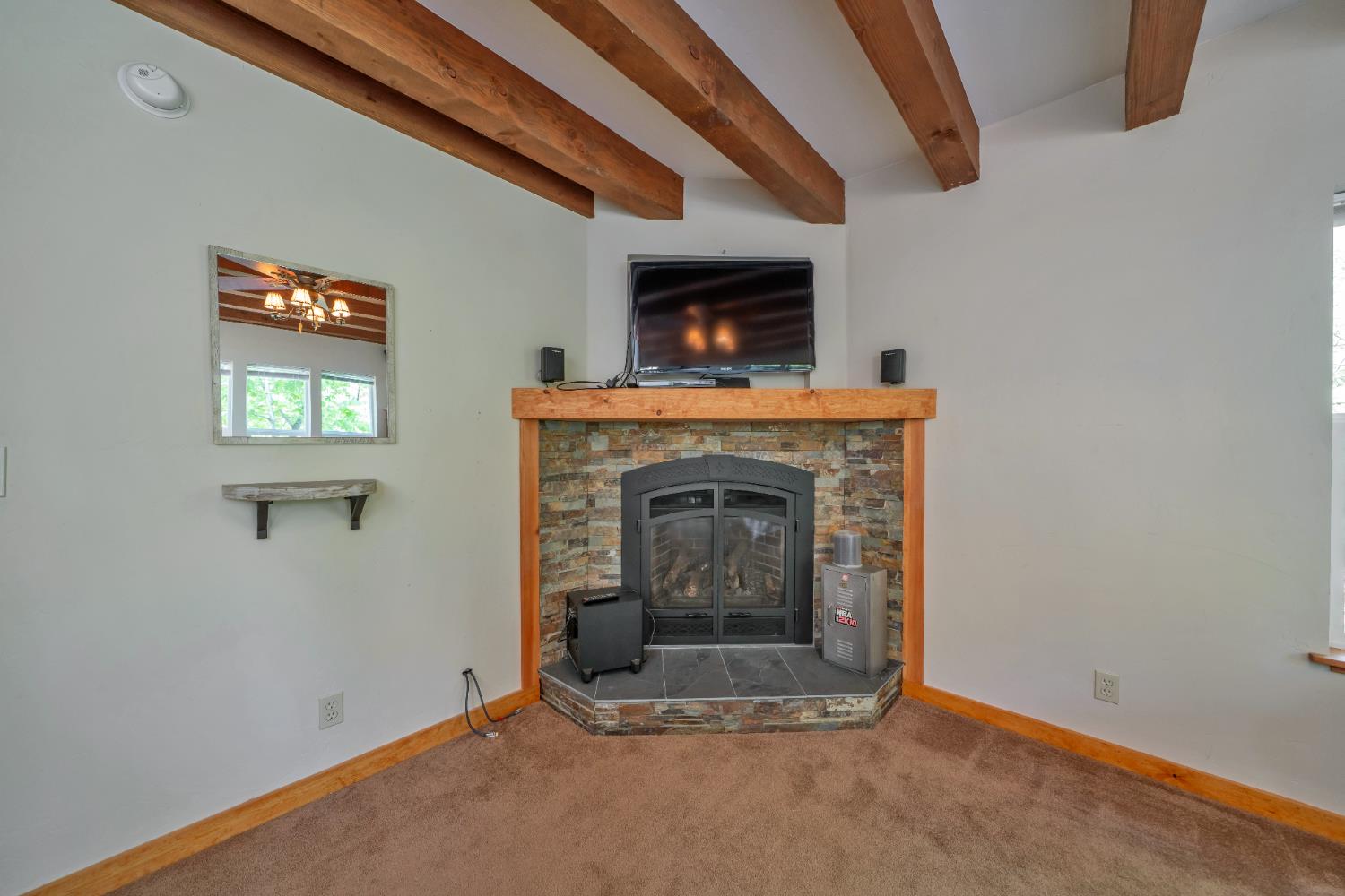 Detail Gallery Image 15 of 67 For 10870 Riverton Ln, Pollock Pines,  CA 95726 - 4 Beds | 2 Baths