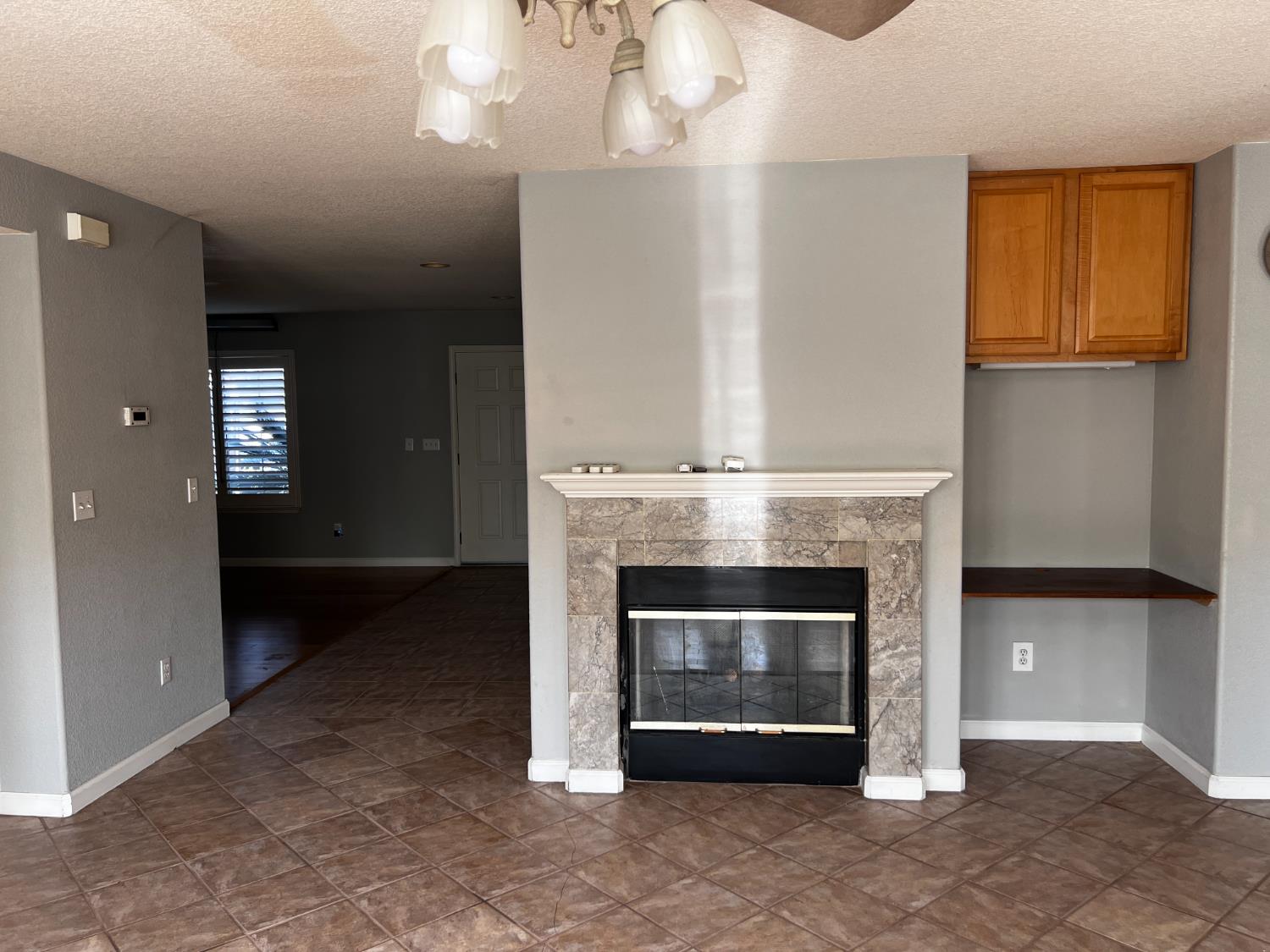 Detail Gallery Image 12 of 65 For 4309 Hazelnut Dr, Modesto,  CA 95356 - 5 Beds | 3 Baths