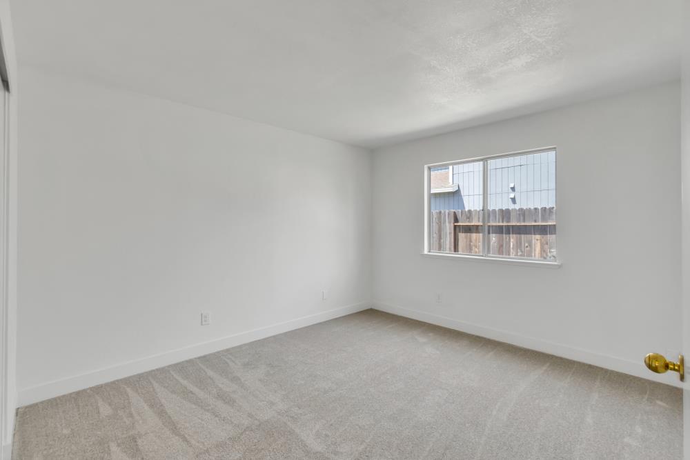 Detail Gallery Image 40 of 75 For 5984 Sawyer Cir, Sacramento,  CA 95823 - 3 Beds | 2 Baths