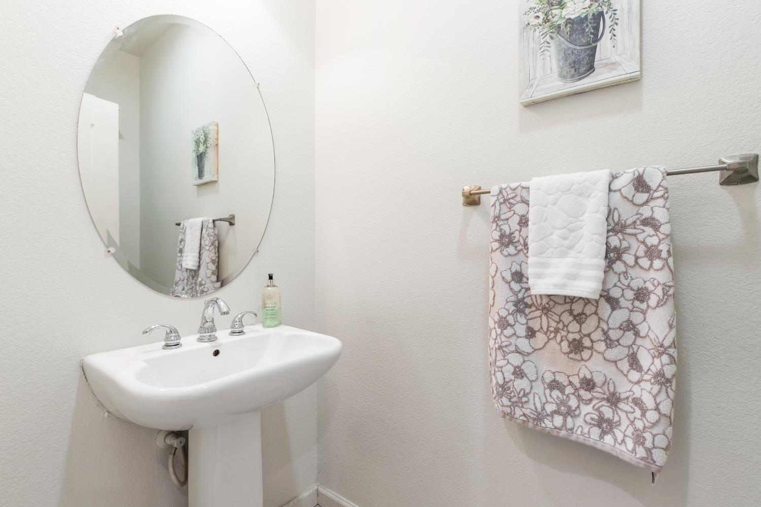 Detail Gallery Image 15 of 32 For 9477 California Oak Cir, Patterson,  CA 95363 - 4 Beds | 3/1 Baths