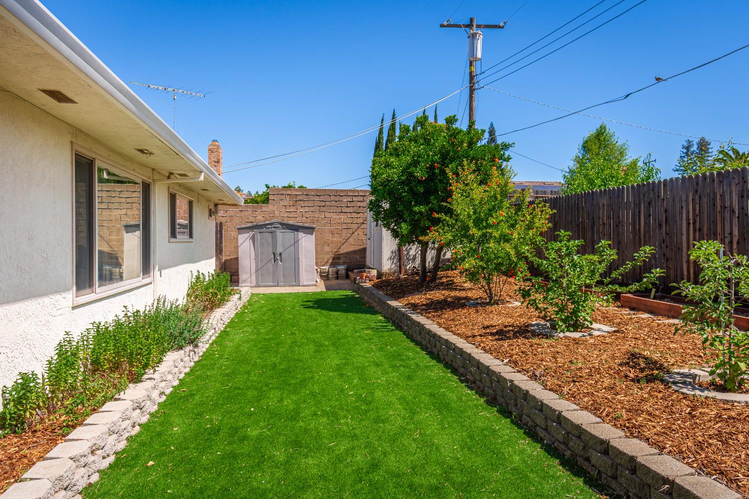 Detail Gallery Image 43 of 65 For 5612 Jolly Ct, Fair Oaks,  CA 95628 - 3 Beds | 2 Baths