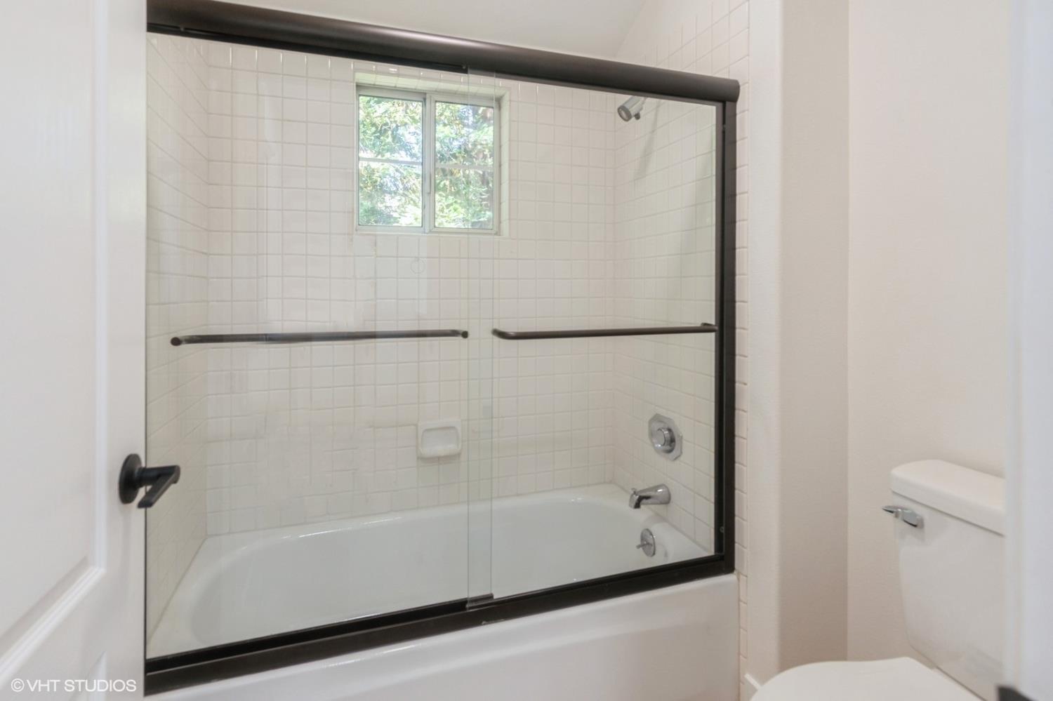 Detail Gallery Image 40 of 48 For 987 Asilomar Ter #2,  Sunnyvale,  CA 94086 - 2 Beds | 2/1 Baths
