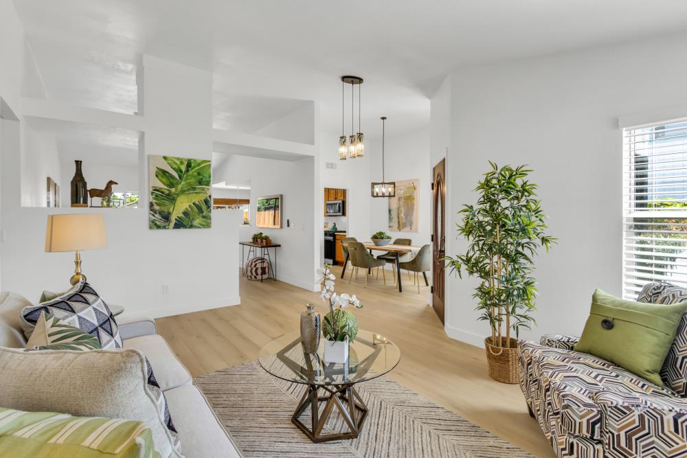 Detail Gallery Image 14 of 75 For 5984 Sawyer Cir, Sacramento,  CA 95823 - 3 Beds | 2 Baths