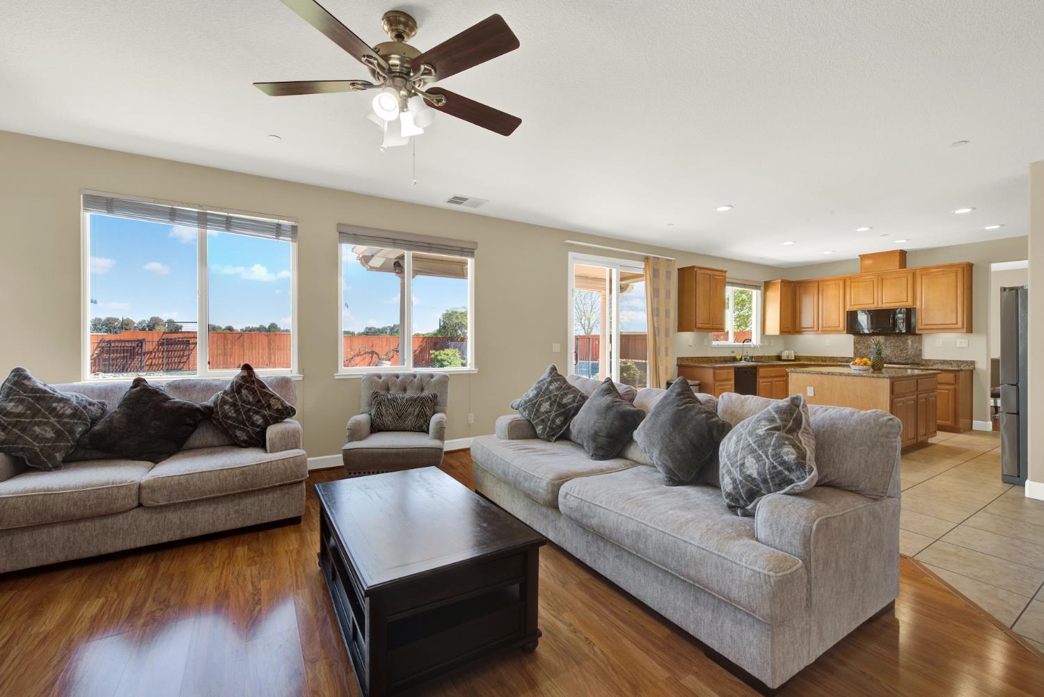 Mandarin Street, Woodland, California image 14