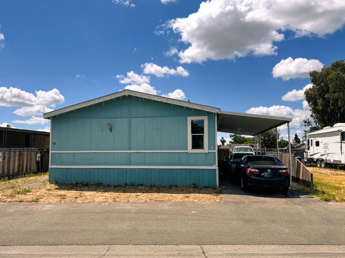 Detail Gallery Image 2 of 33 For 3939 Central Ave 35, Ceres,  CA 95307 - 3 Beds | 2 Baths