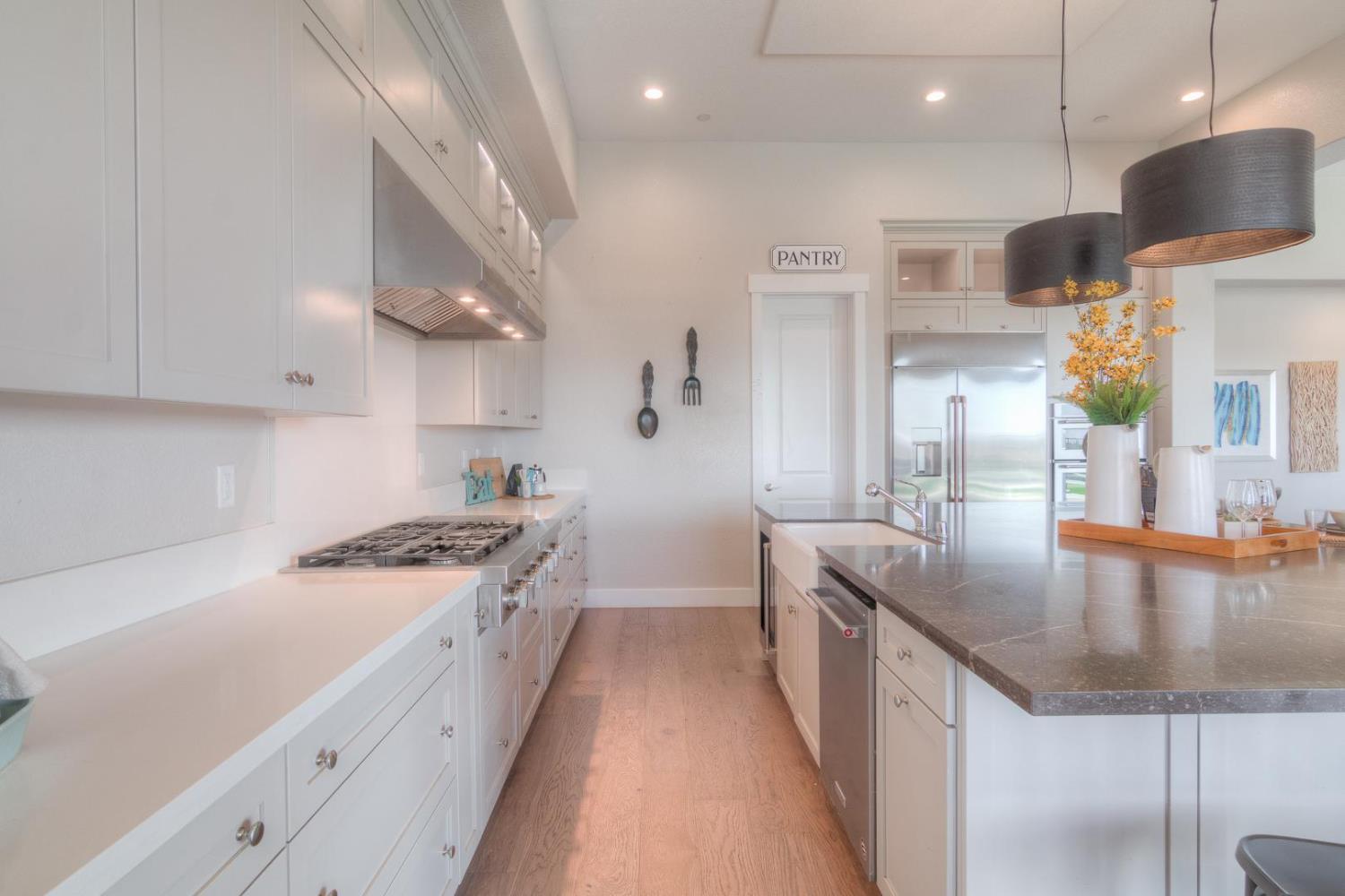 Detail Gallery Image 21 of 81 For 4009 Whitney Vista Ln, Rocklin,  CA 95677 - 4 Beds | 4/1 Baths