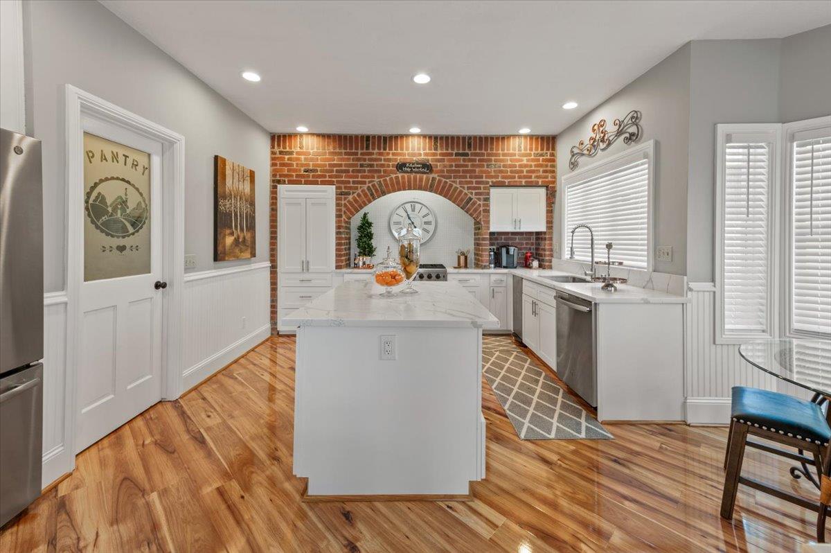 Detail Gallery Image 16 of 75 For 12064 Waxwing Ct, Penn Valley,  CA 95946 - 4 Beds | 3/1 Baths