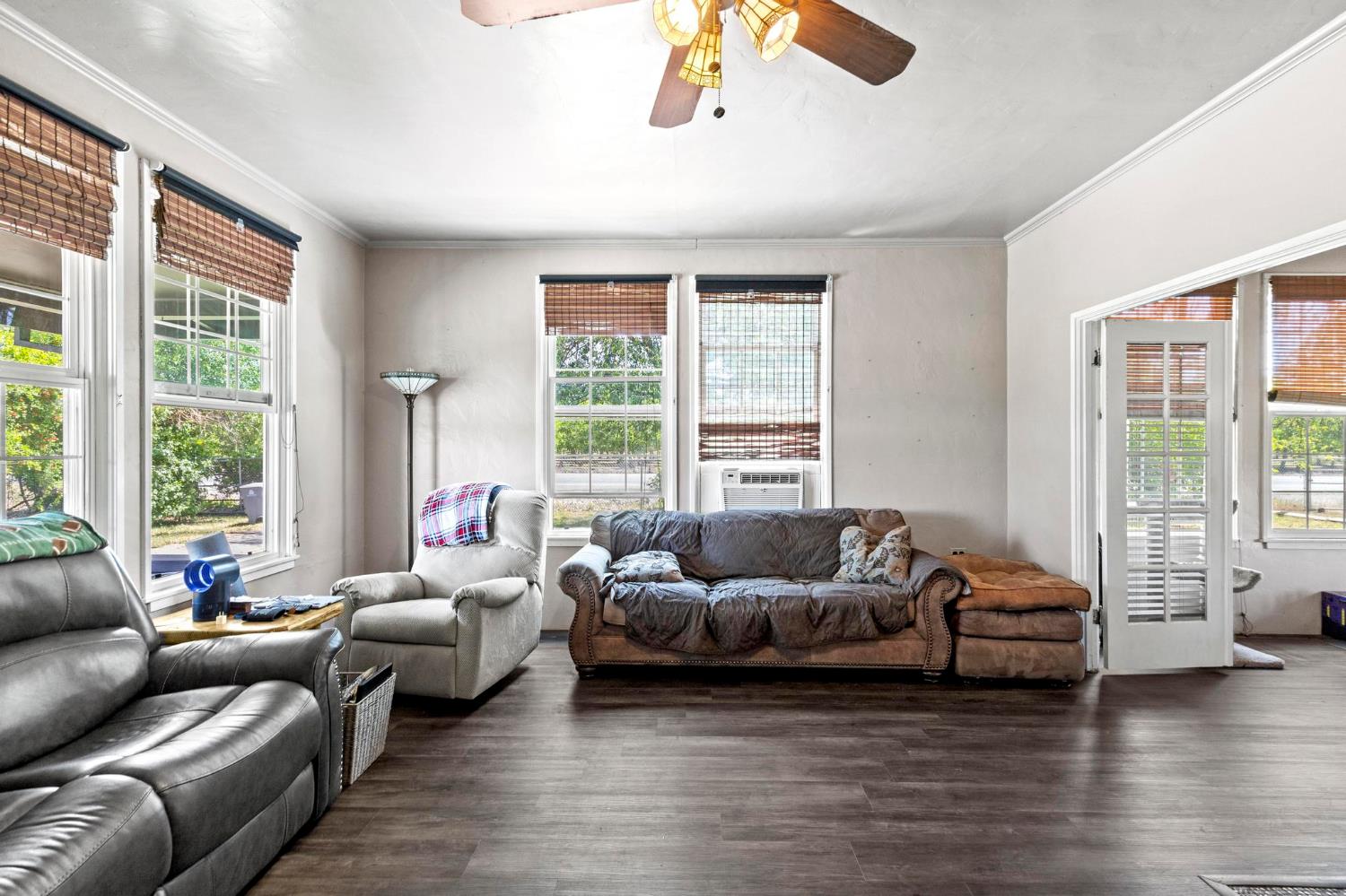 Detail Gallery Image 3 of 33 For 1244 Acacia Ave, Sutter,  CA 95982 - 3 Beds | 2 Baths