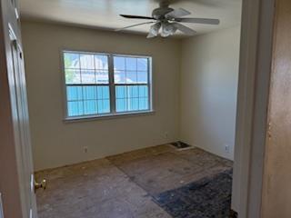 Detail Gallery Image 9 of 14 For 613 Beard, Modesto,  CA 95354 - 2 Beds | 1 Baths