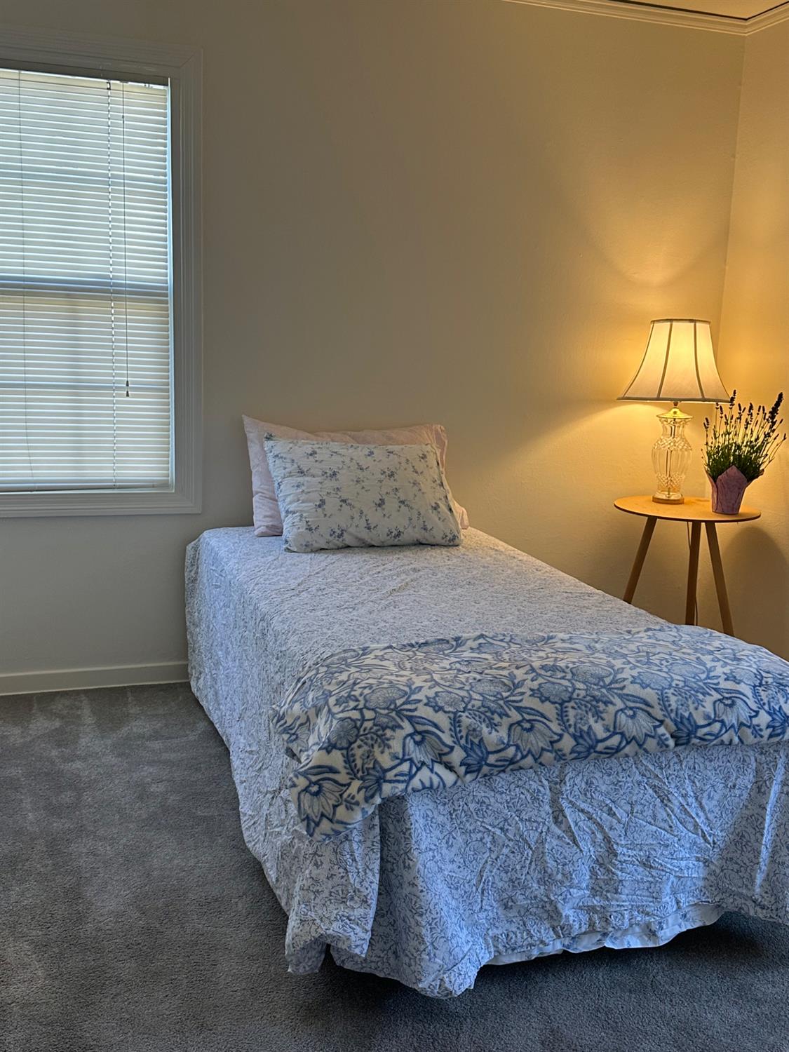 Detail Gallery Image 15 of 22 For 6322 Jansen Dr, Sacramento,  CA 95824 - 2 Beds | 1 Baths