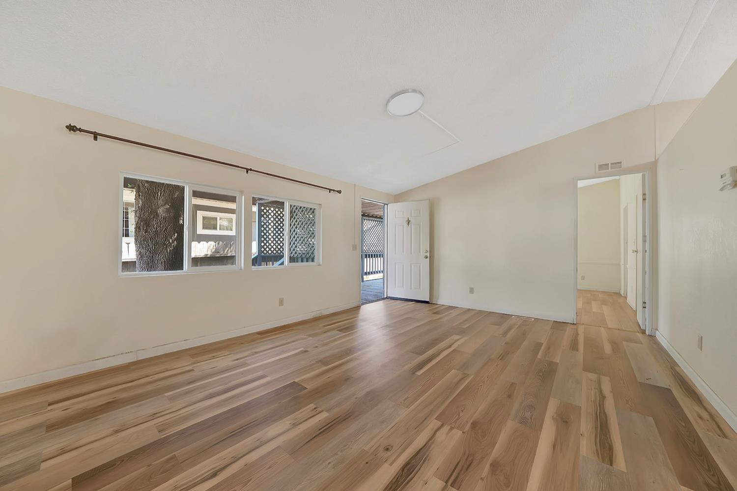 Detail Gallery Image 6 of 58 For 5928 Oak Dr, Ione,  CA 95640 - 3 Beds | 2 Baths