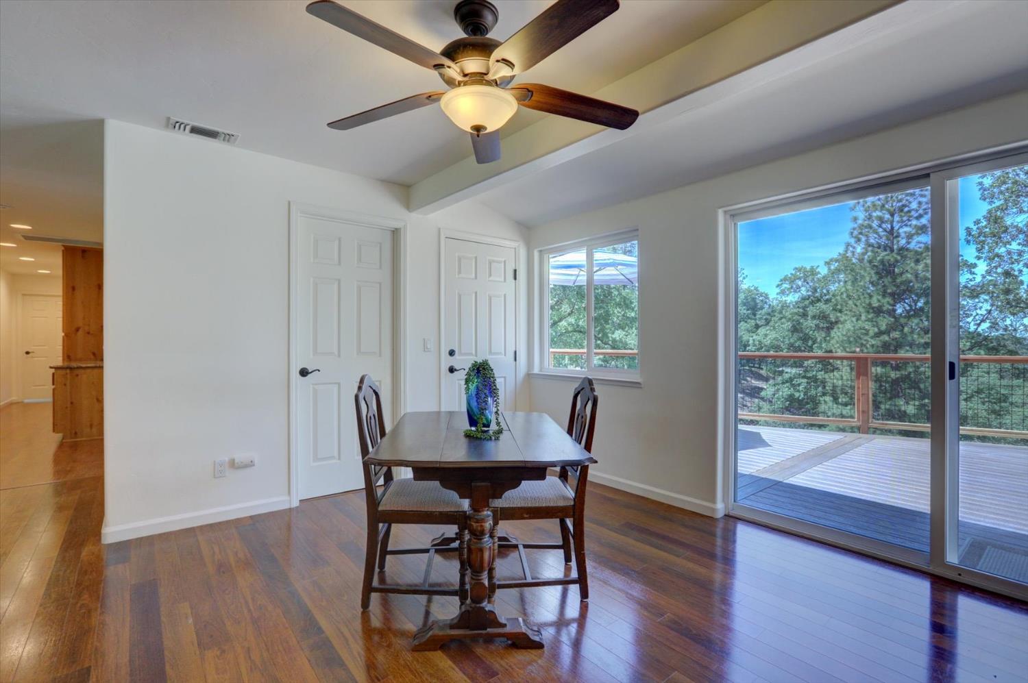 Detail Gallery Image 16 of 88 For 2500 N Lakewood Dr, Meadow Vista,  CA 95722 - 3 Beds | 2/1 Baths