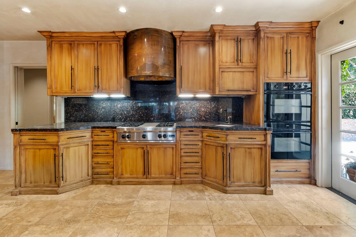 Detail Gallery Image 22 of 58 For 300 El Rio Ave, Modesto,  CA 95354 - 5 Beds | 3 Baths