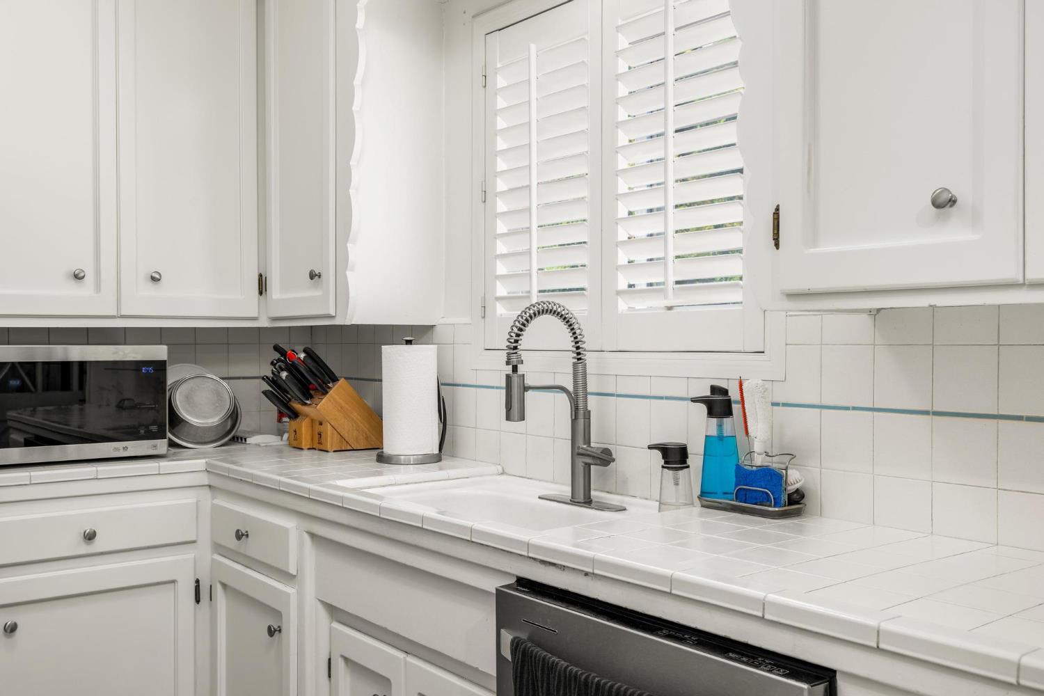Detail Gallery Image 10 of 33 For 1431 Clark Rd, Modesto,  CA 95358 - 3 Beds | 2 Baths