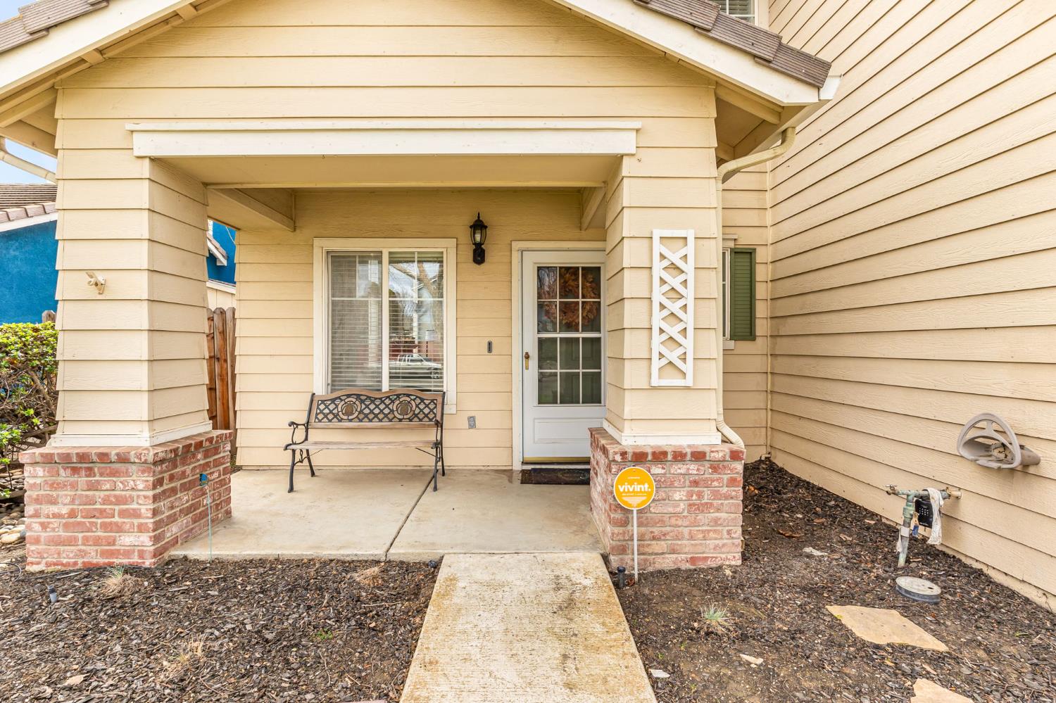 Detail Gallery Image 7 of 45 For 2111 Bridle Creek Cir, Tracy,  CA 95377 - 3 Beds | 2/1 Baths