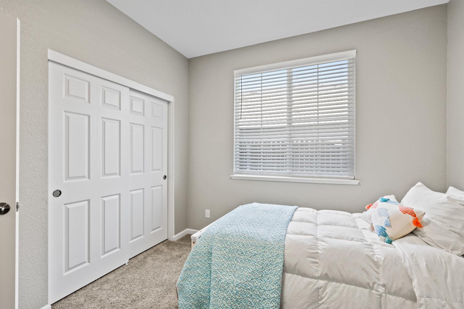 Detail Gallery Image 30 of 34 For 5425 Mossy Stone Way, Rancho Cordova,  CA 95742 - 3 Beds | 2 Baths