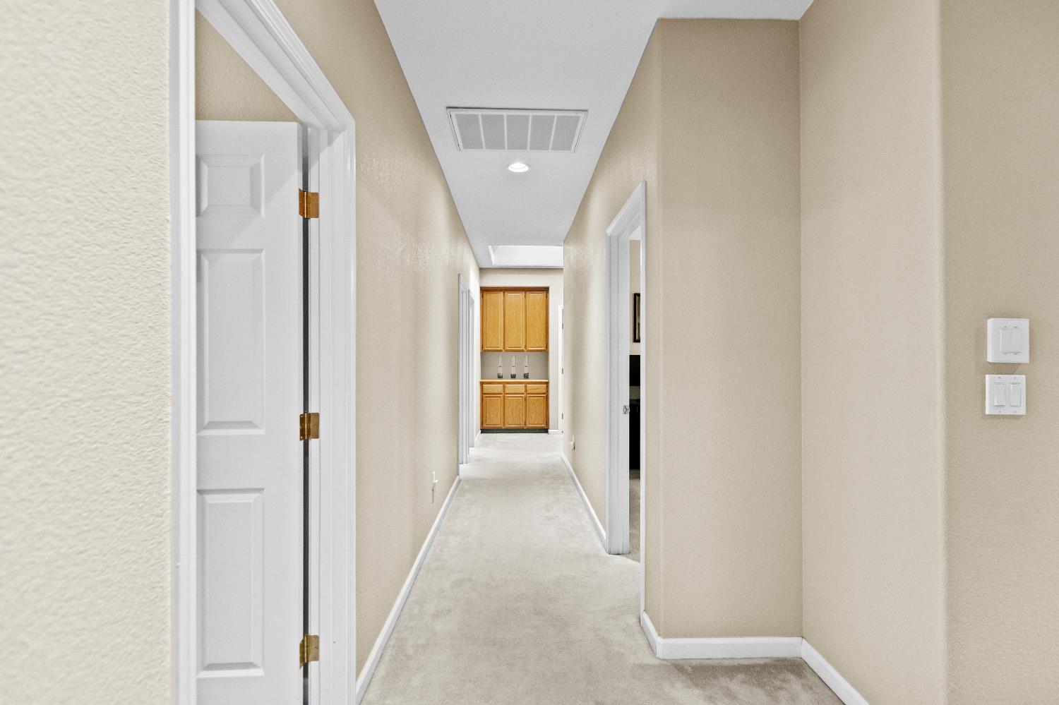 Detail Gallery Image 30 of 72 For 9180 Quail Cove Dr, Elk Grove,  CA 95624 - 5 Beds | 2/1 Baths
