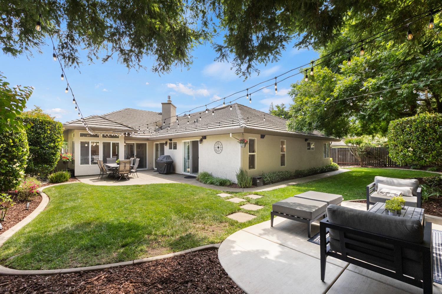 Detail Gallery Image 61 of 72 For 9180 Quail Cove Dr, Elk Grove,  CA 95624 - 5 Beds | 2/1 Baths