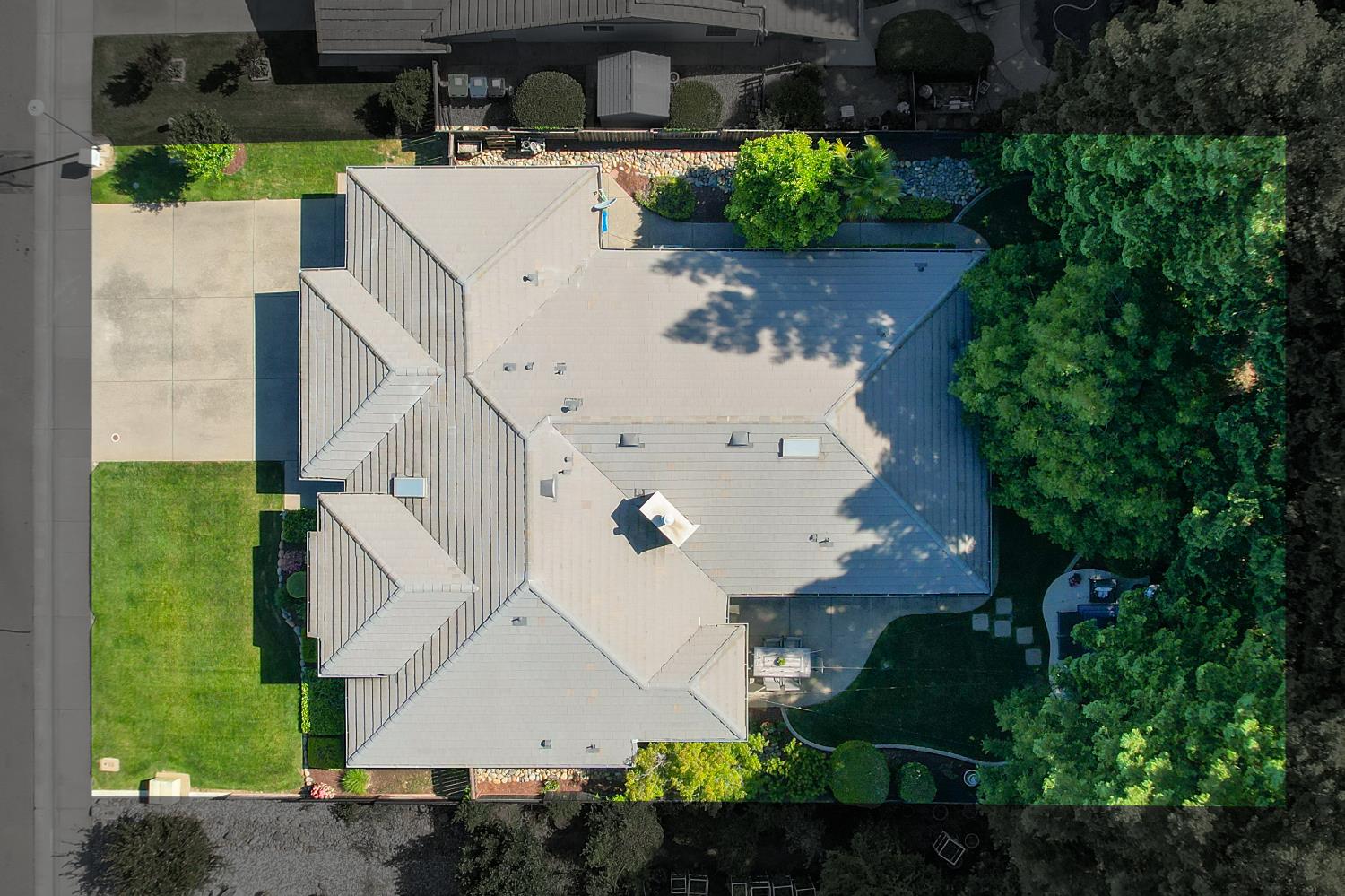 Detail Gallery Image 55 of 72 For 9180 Quail Cove Dr, Elk Grove,  CA 95624 - 5 Beds | 2/1 Baths