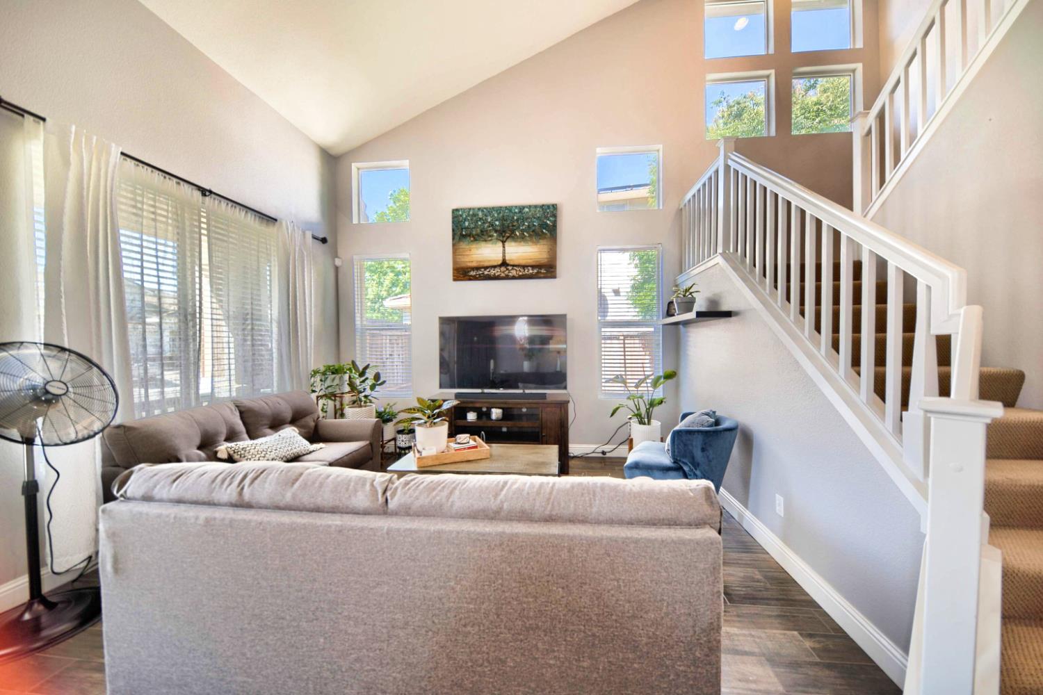 Detail Gallery Image 6 of 98 For 3227 Cathleen Ln, Tracy,  CA 95377 - 5 Beds | 3 Baths