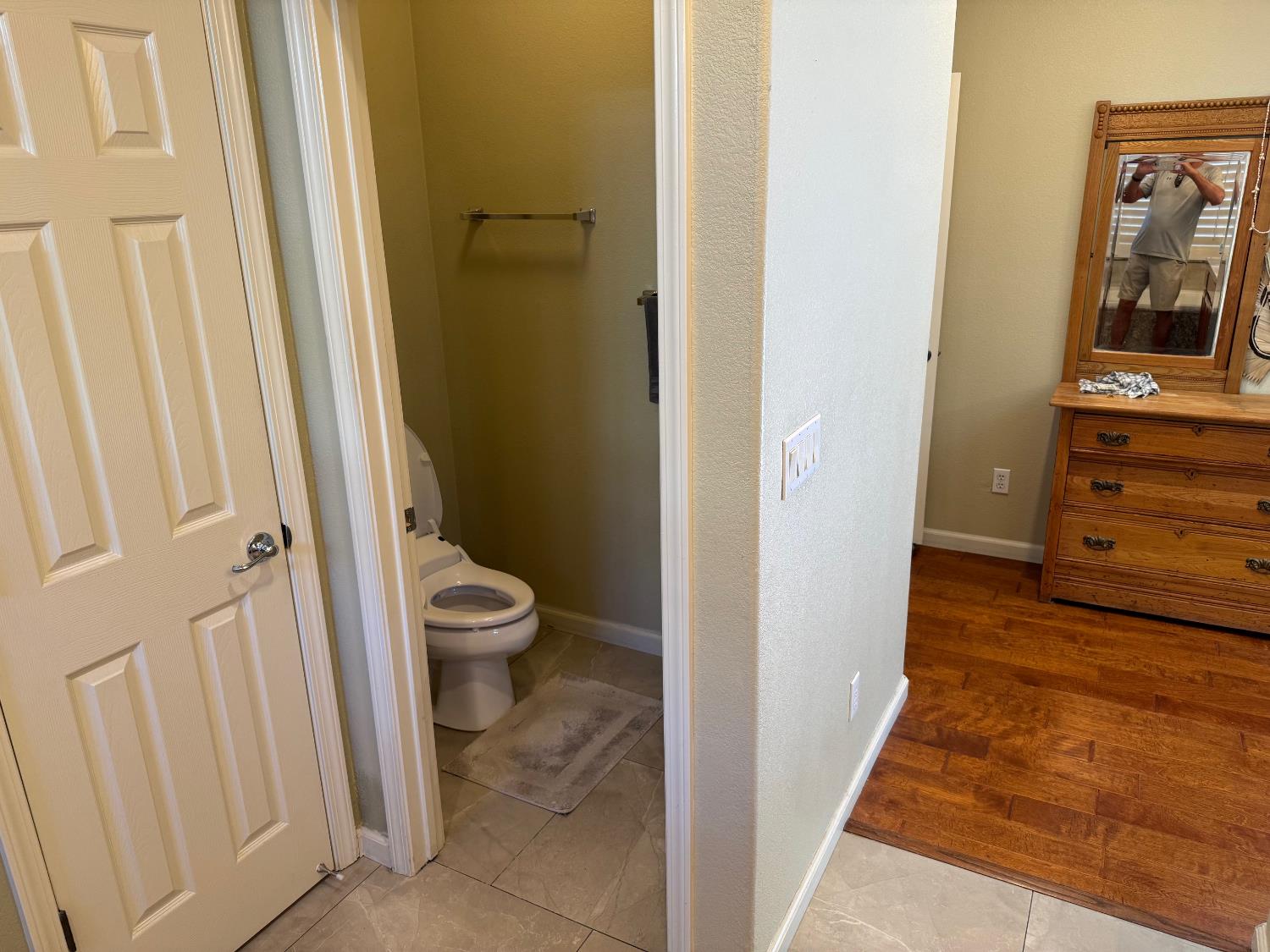 Detail Gallery Image 23 of 52 For 220 Shrike Cir, Sacramento,  CA 95834 - 4 Beds | 3 Baths