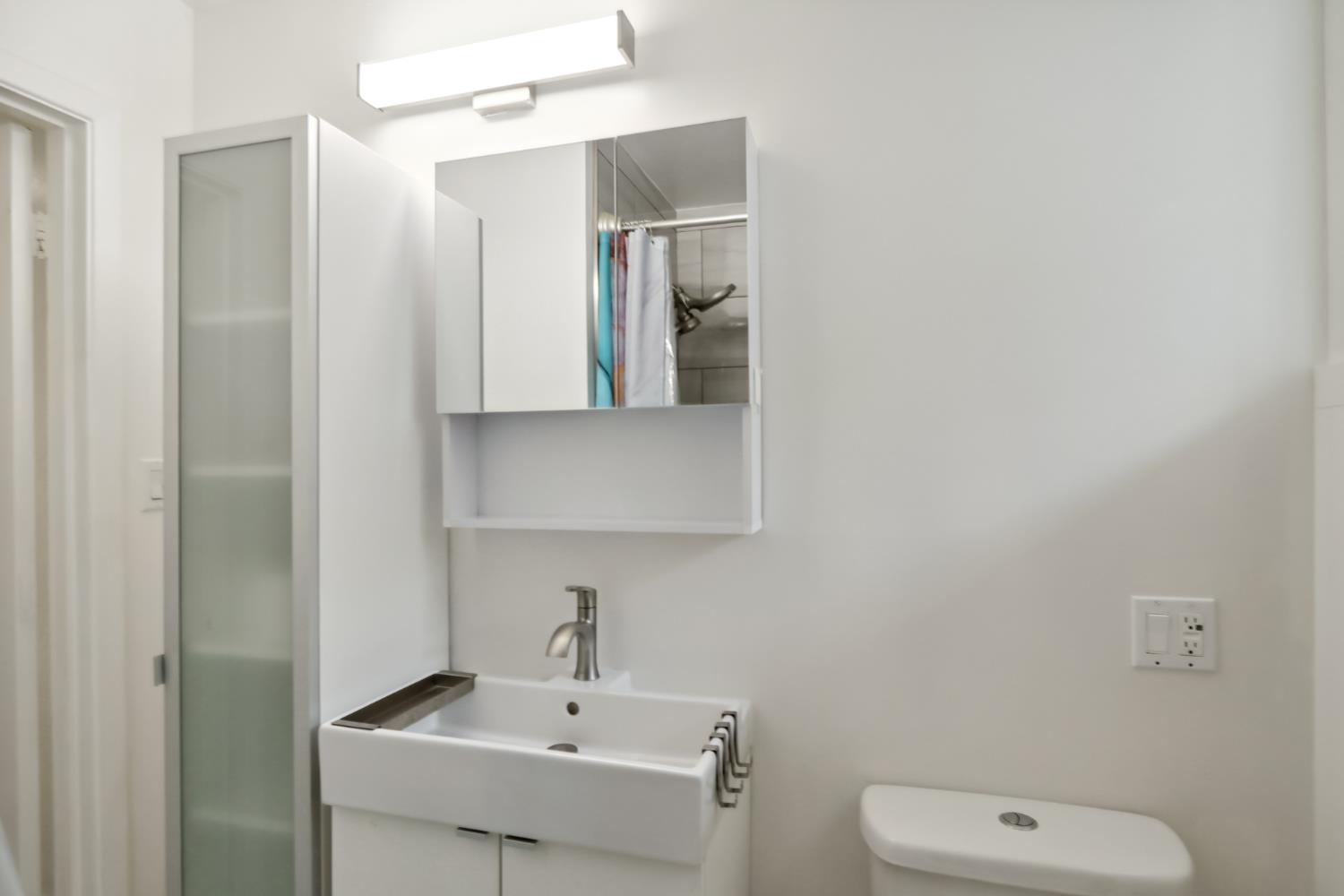 Detail Gallery Image 23 of 59 For 5250 71st St, Sacramento,  CA 95820 - 3 Beds | 1 Baths