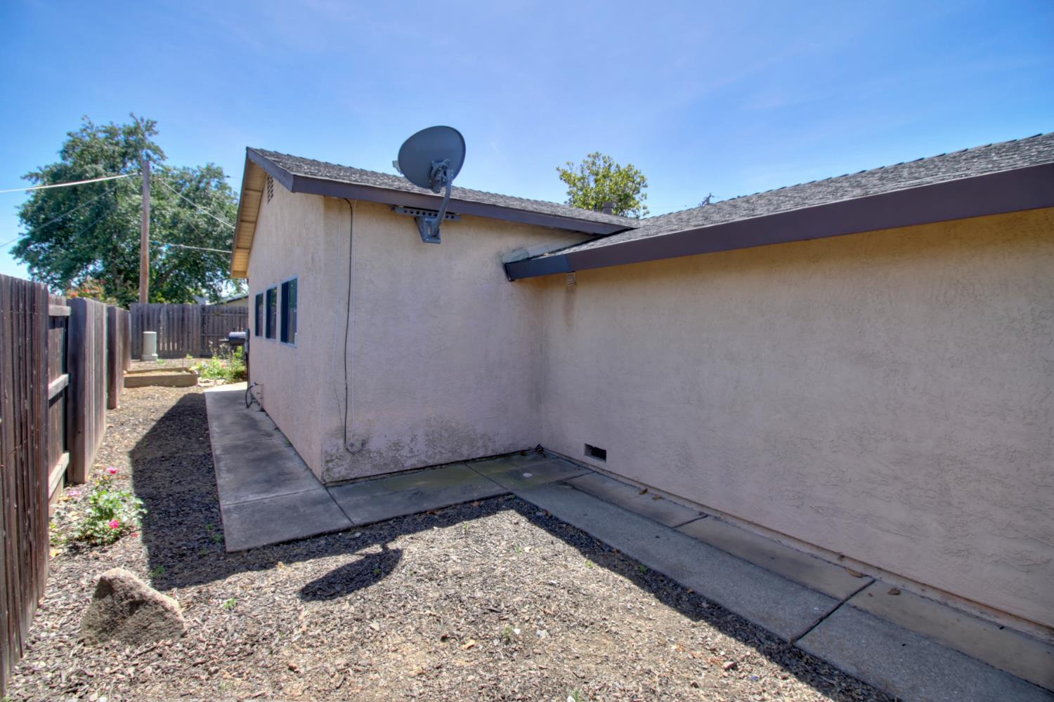 Detail Gallery Image 25 of 26 For 6310 Tina Ct, Carmichael,  CA 95608 - 3 Beds | 2 Baths