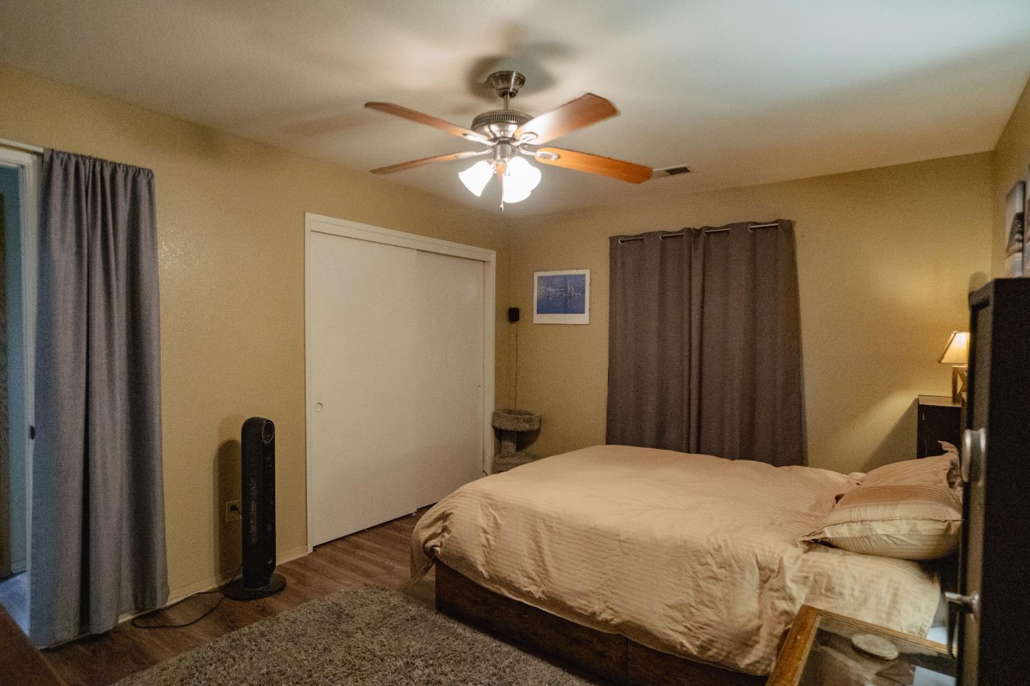 Detail Gallery Image 22 of 66 For 1070 E 23rd St, Merced,  CA 95340 - 3 Beds | 2 Baths