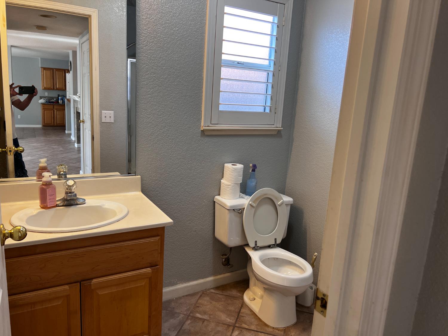 Detail Gallery Image 15 of 65 For 4309 Hazelnut Dr, Modesto,  CA 95356 - 5 Beds | 3 Baths