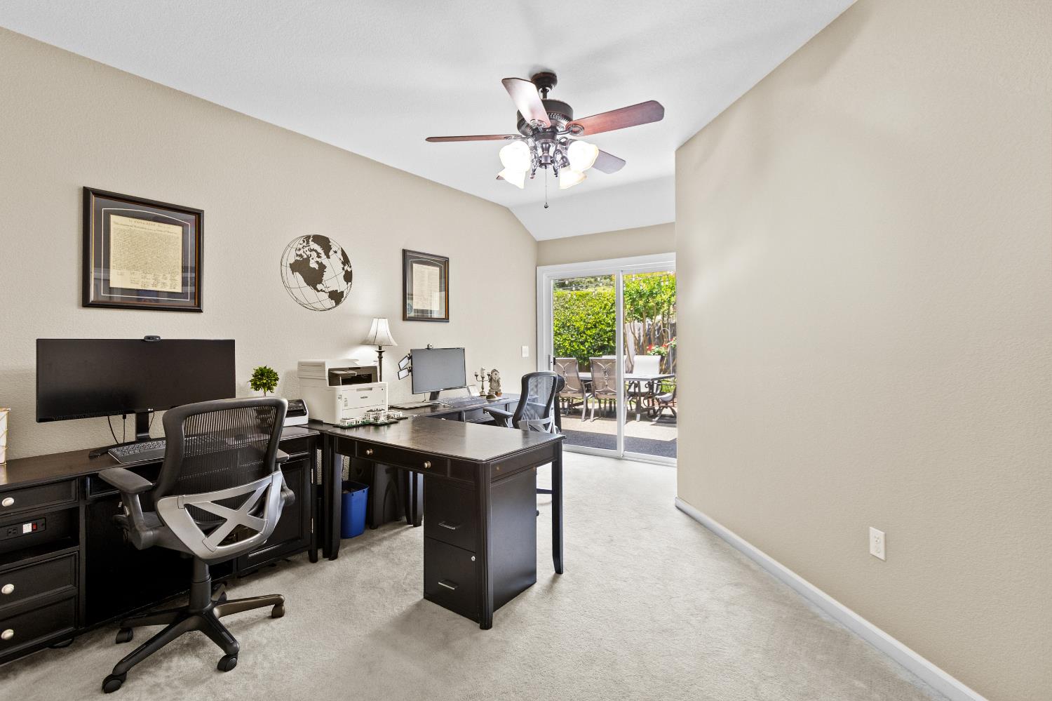 Detail Gallery Image 33 of 72 For 9180 Quail Cove Dr, Elk Grove,  CA 95624 - 5 Beds | 2/1 Baths