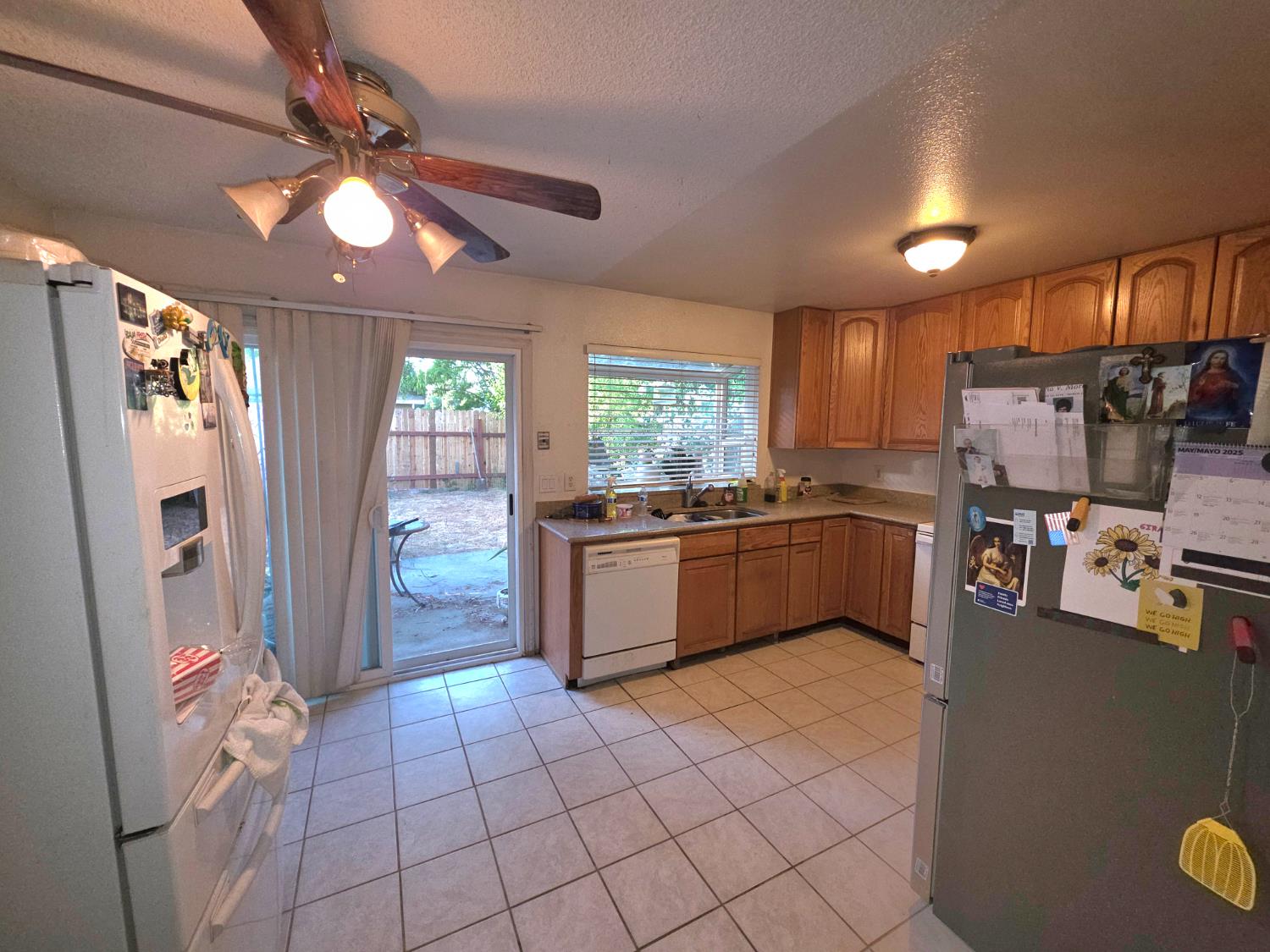 Detail Gallery Image 4 of 12 For 1855 Crossmill Way, Sacramento,  CA 95833 - 2 Beds | 2 Baths