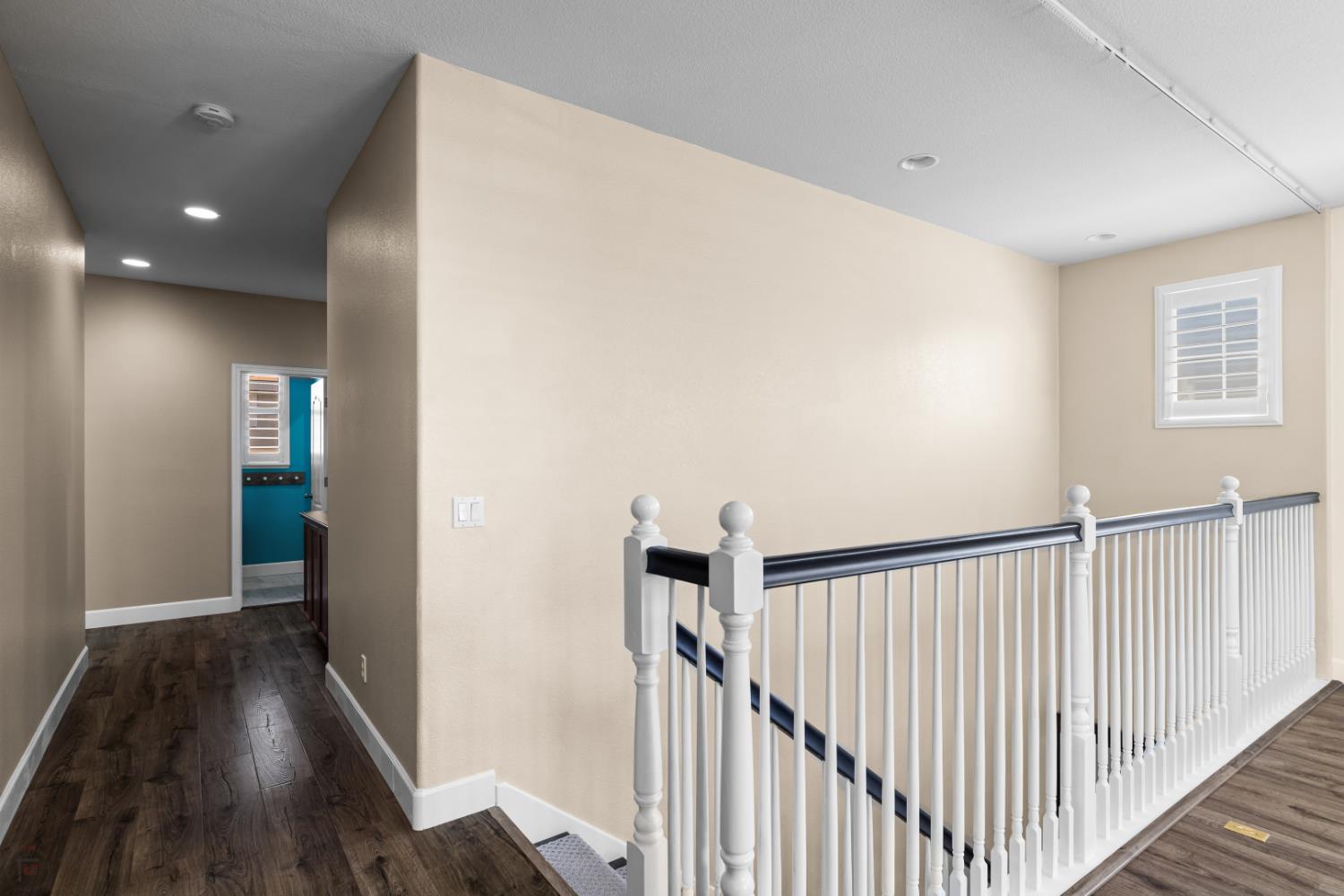 Detail Gallery Image 22 of 31 For 1689 Hometown Ln, Manteca,  CA 95337 - 3 Beds | 3 Baths