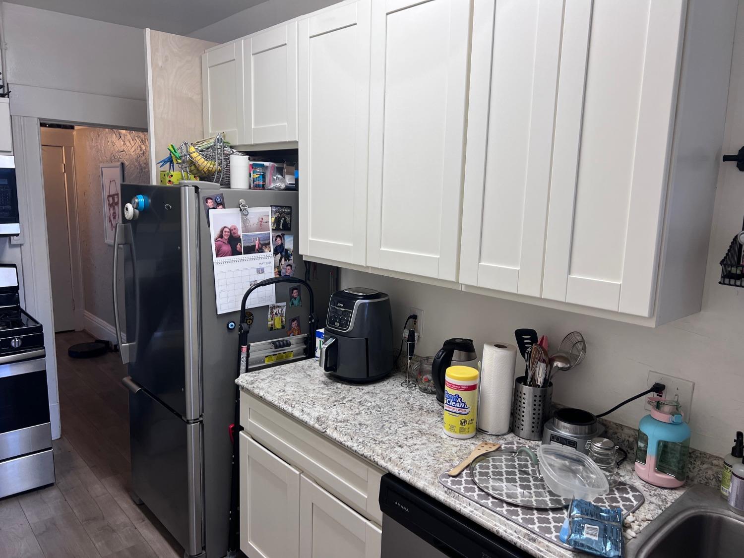 Detail Gallery Image 12 of 20 For 717 17 St, Sacramento,  CA 95811 - – Beds | – Baths