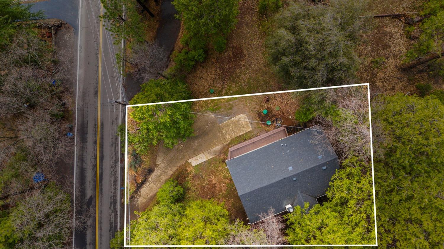 Detail Gallery Image 2 of 17 For 22440 N Tuolumne Rd, Twain Harte,  CA 95383 - 3 Beds | 2 Baths