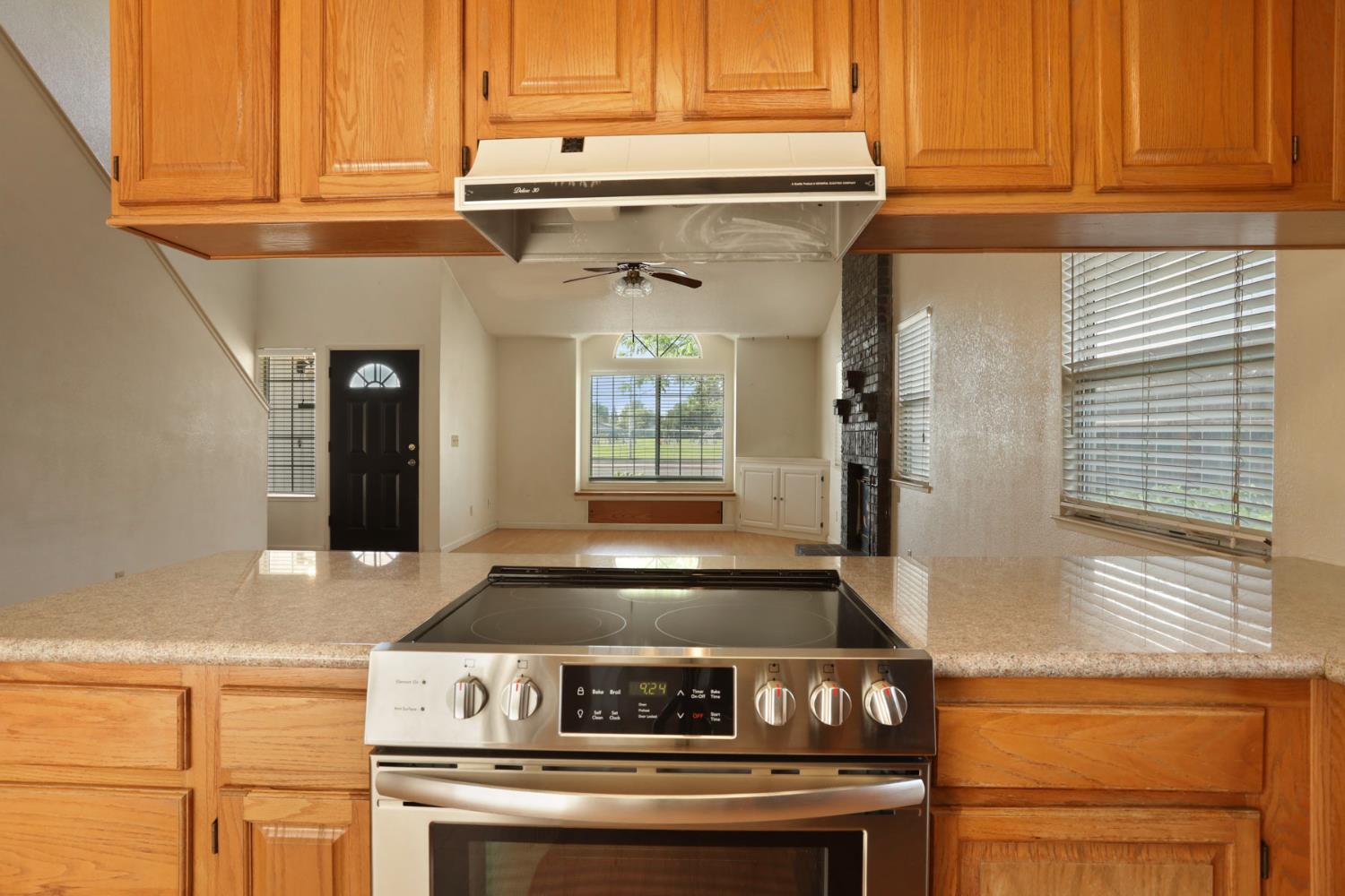 Detail Gallery Image 15 of 37 For 861 E Hawkeye Ave, Turlock,  CA 95380 - 3 Beds | 2/1 Baths