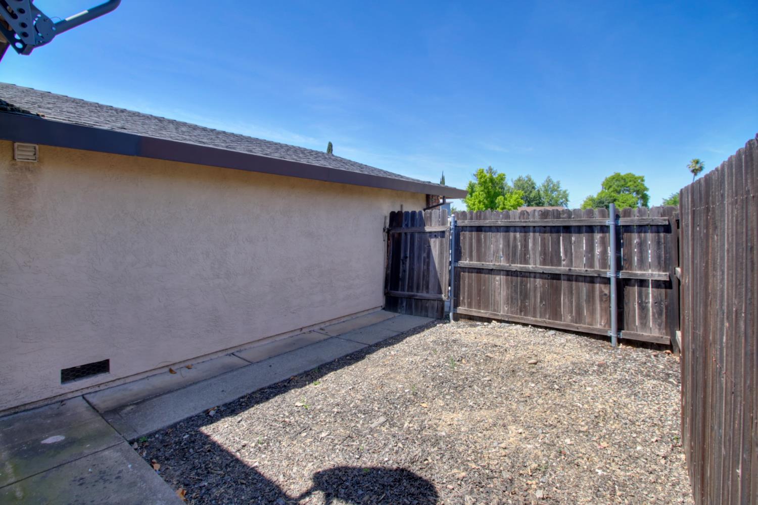 Detail Gallery Image 26 of 26 For 6310 Tina Ct, Carmichael,  CA 95608 - 3 Beds | 2 Baths
