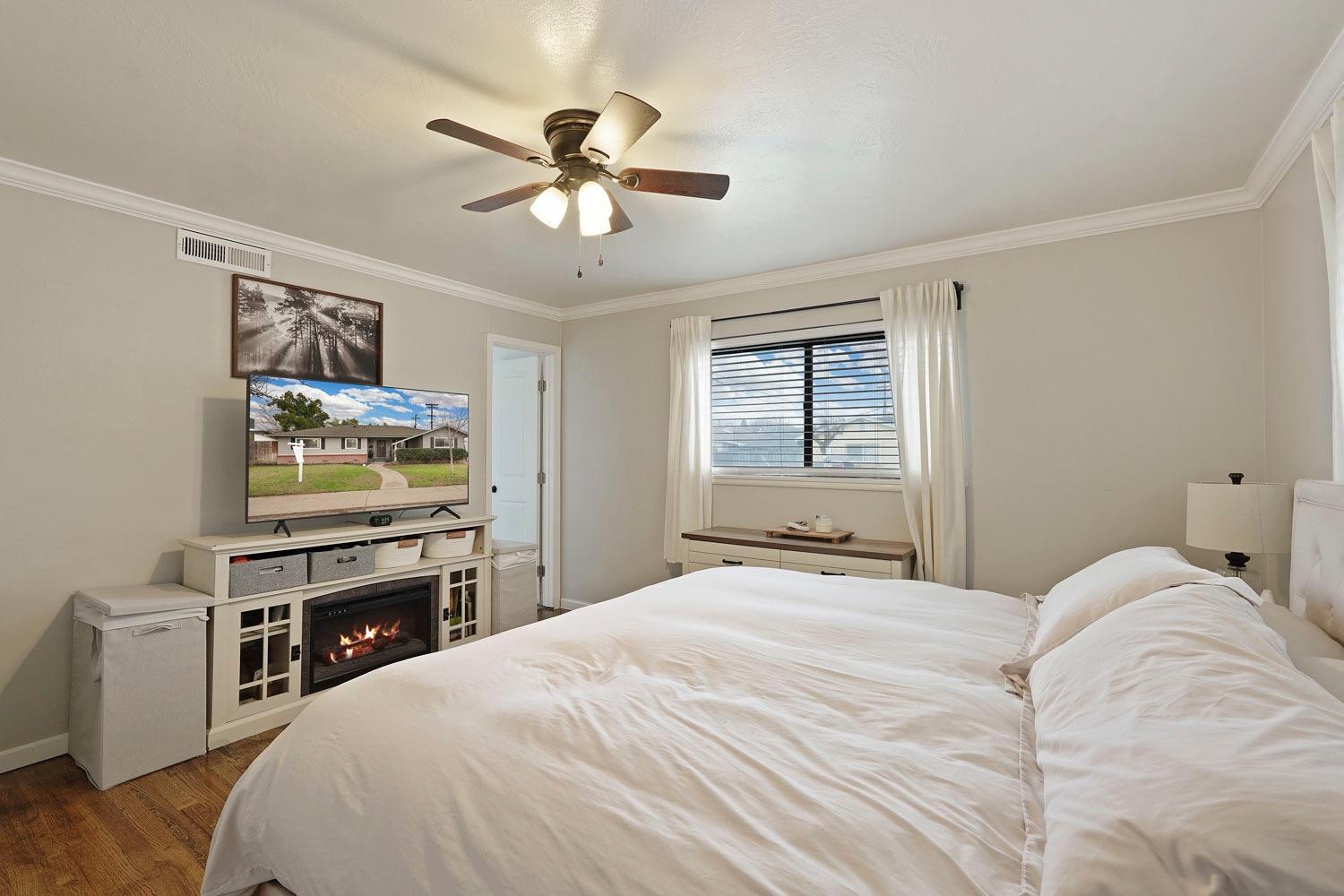 Detail Gallery Image 27 of 42 For 1118 Hawthorne Ave, Modesto,  CA 95350 - 3 Beds | 2 Baths